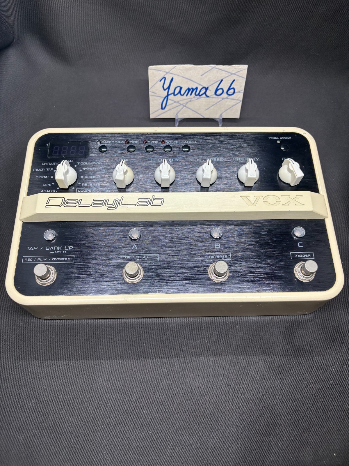 VOX DelayLab Programmable Stereo Delay & Looper Guitar Effect Pedal - Unit Only