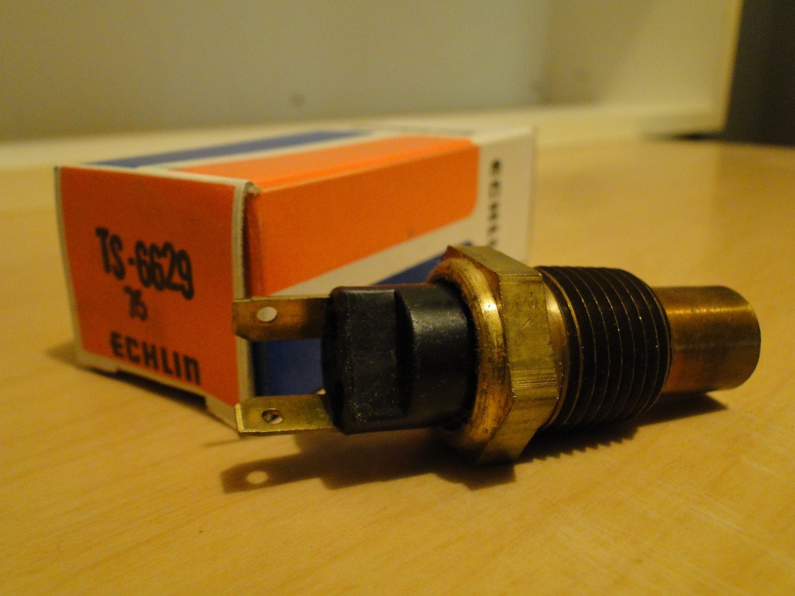 1973 1974 GMC Chevy Truck Car Temperature Sensor Sending Unit 6629 6489603 NOS