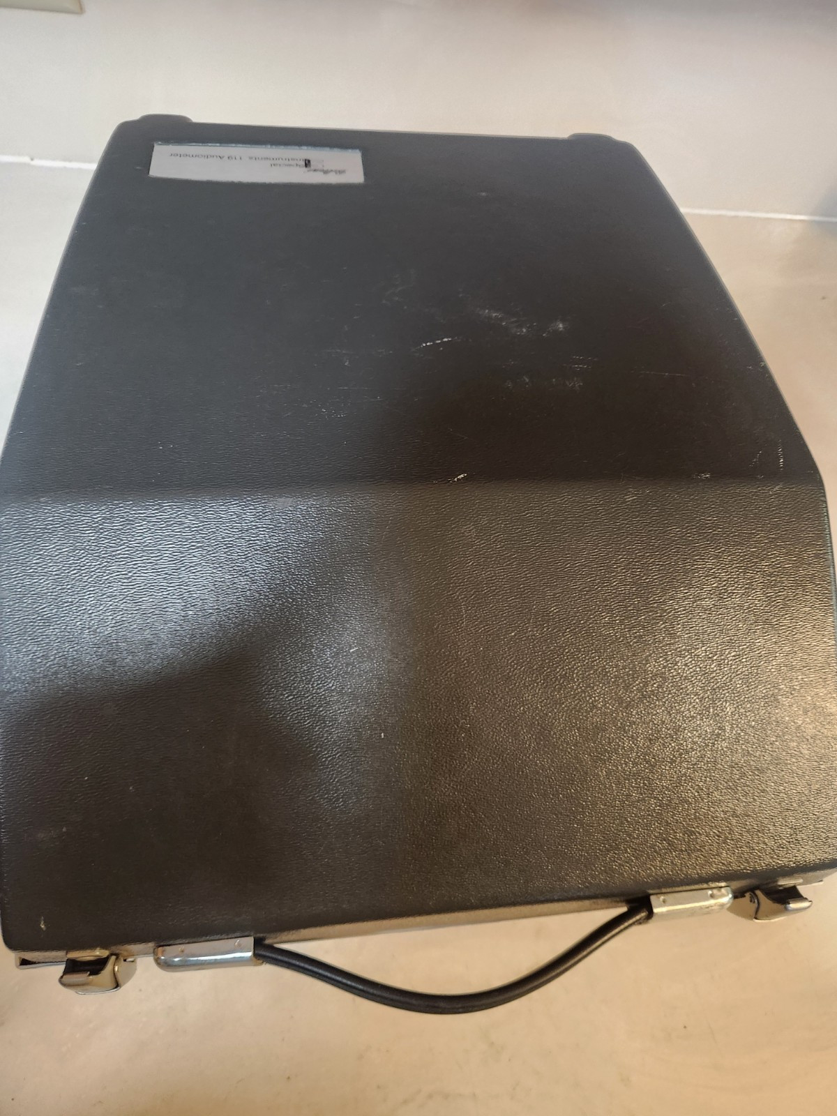 Beltone Model 119 Portable Hearing Test Audiometer W/ Headset & Push Button