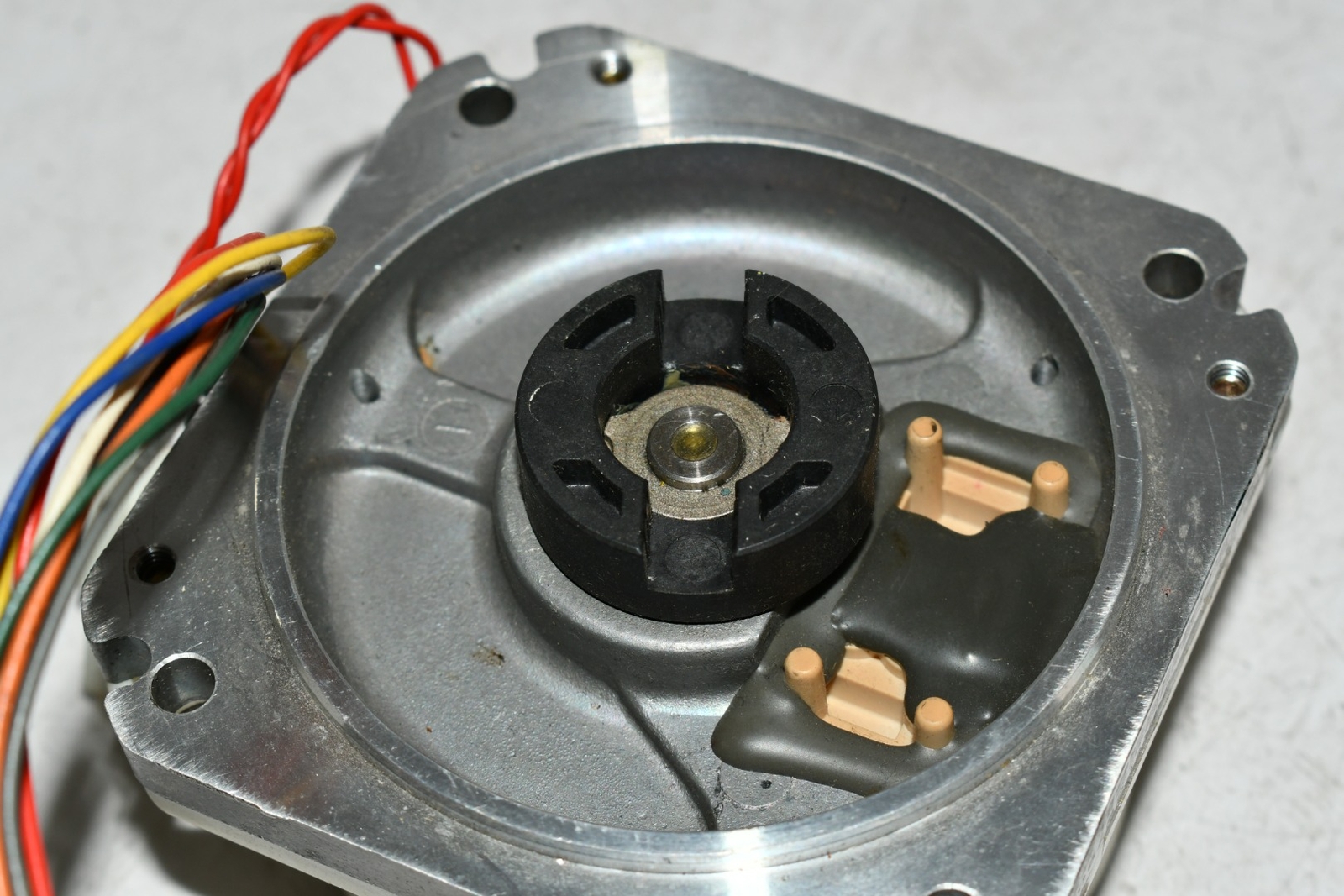 AVD Industrial Electronics OSA104 ABSOLUTE ENCODER