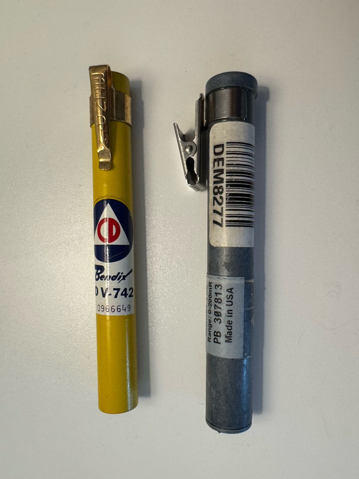 Arrow-Tech 138 (0-200 mR) & CDV-742 Vintage Dosimeter Pens (0-200 R) Untested