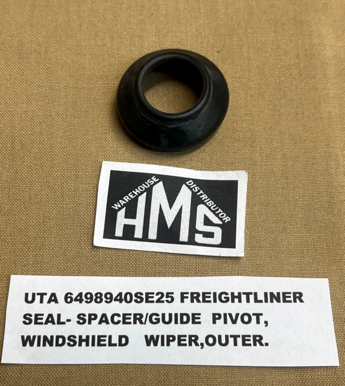 UTA 6498940SE25 FREIGHTLINER SEAL-SPACER/GUIDE PIVOT, WINDSHIELD WIPER,OUTER