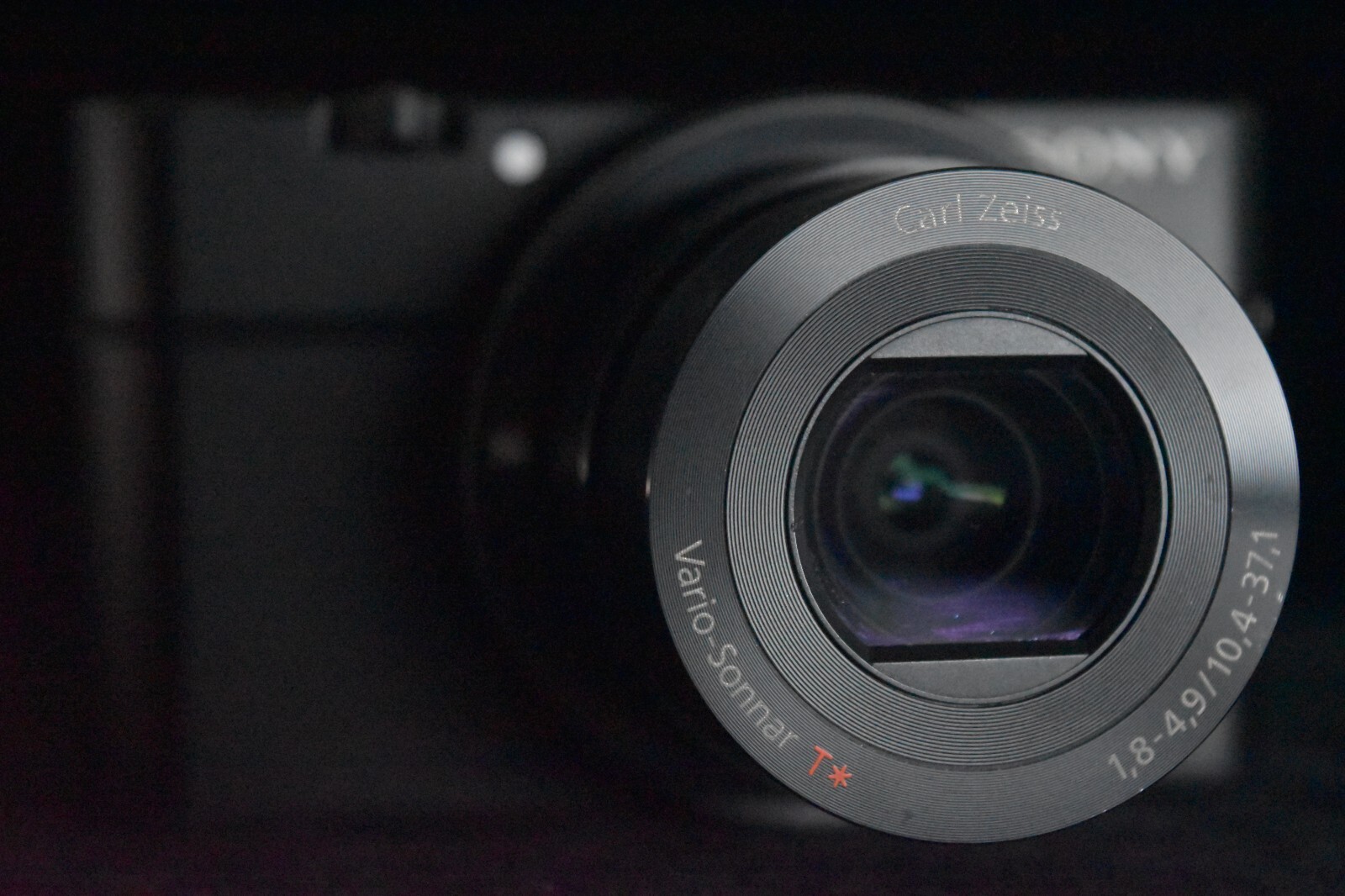 Sony Cyber-Shot DSC-RX100 35 Language Camera 8749 8752-8759 US DUTY PAID R0043