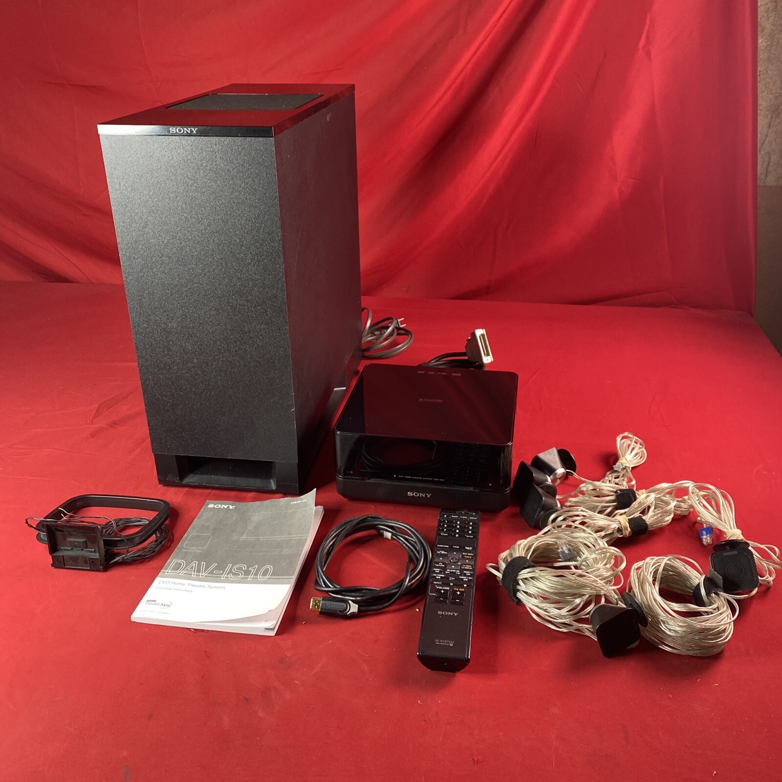 Sony (DAV-IS10) (SA-WSIS10) DVD Home Cinema System W/Remote & Cords!