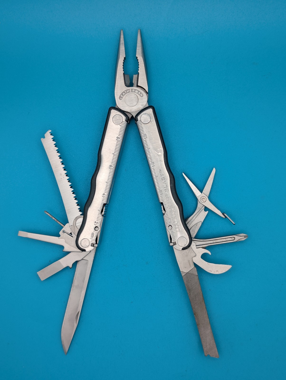 Leatherman BLAST Multi-Tool , Retired Multitool w/ Knife Pliers