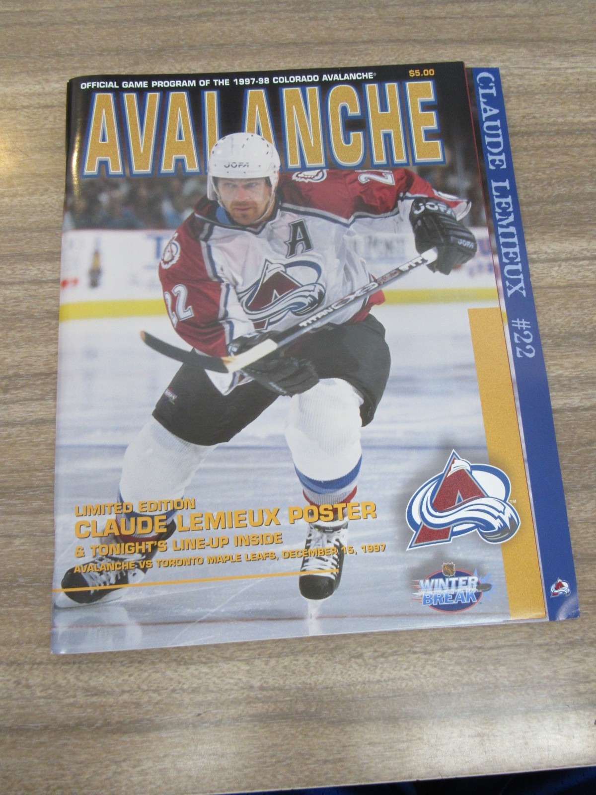 1997-98 Avalanche vs. Maple Leafs Program w/ Roster Card 12/15/97 Claude Lemieux