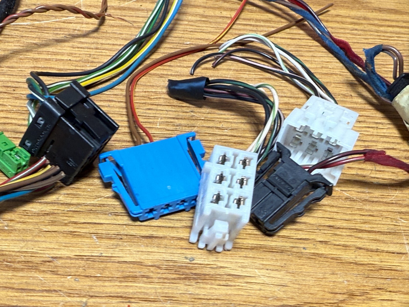 Mercedes-Bens Wiring From 2003 E320 W211 Bag 4 Wiring