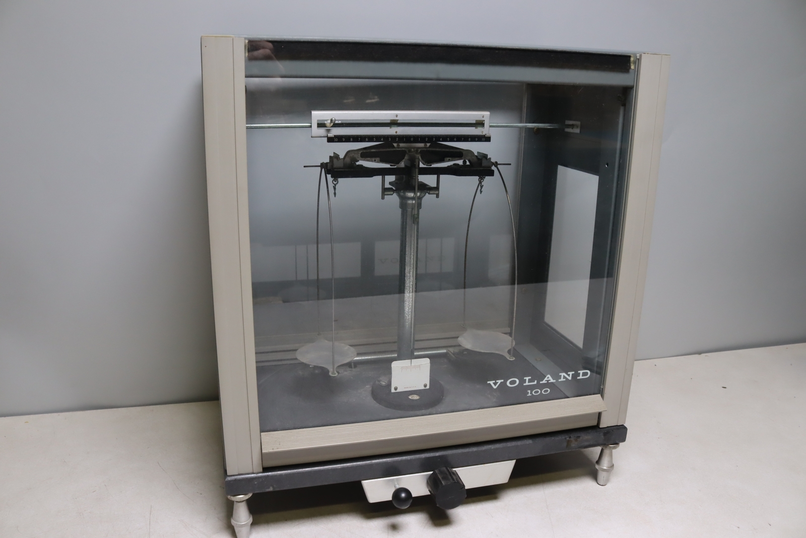 Voland 100 Precision Balance