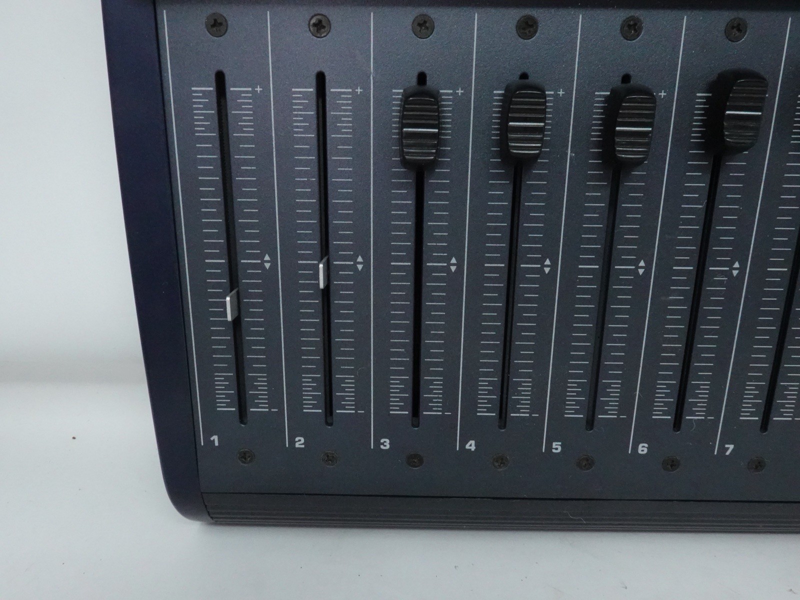 *FOR PARTS* Behringer BControl Fader BCF2000 USB MIDI Controller Motorized Mixer