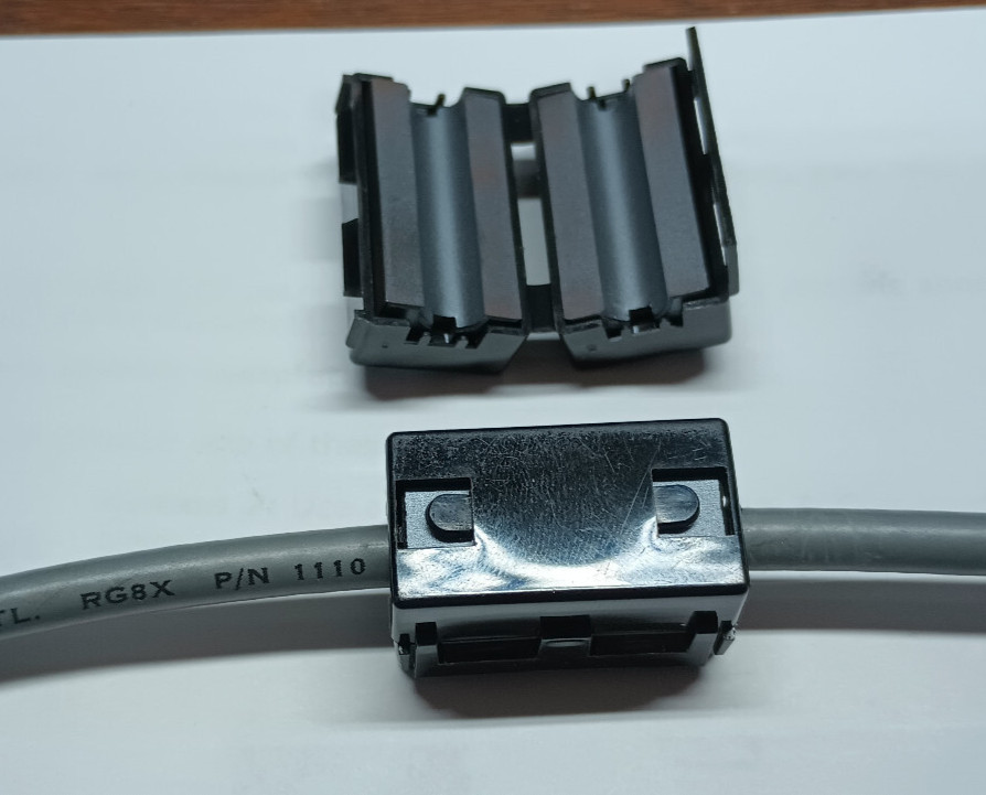 PAIR Amateur / Ham Radio Ferrite Choke Bead Clamps For Coax, Mic Cords, Etc.