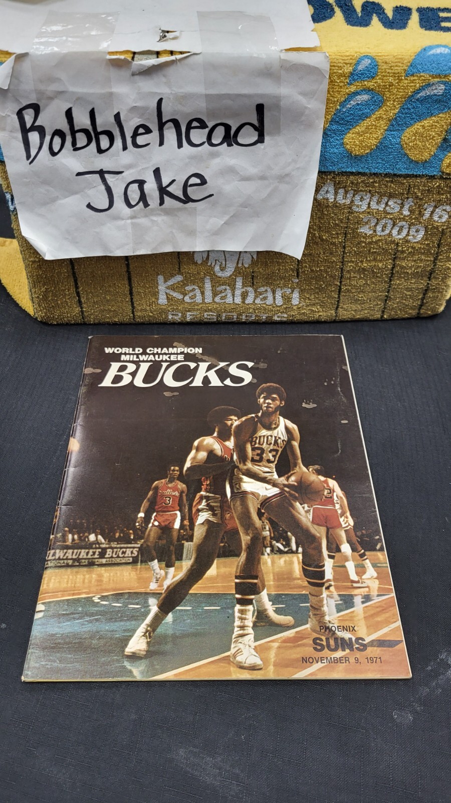 MILWAUKEE BUCKS VS PHOENIX SUNS NBA GAME DAY PROGRAM MILWAUKEE ARENA 11/9/1971