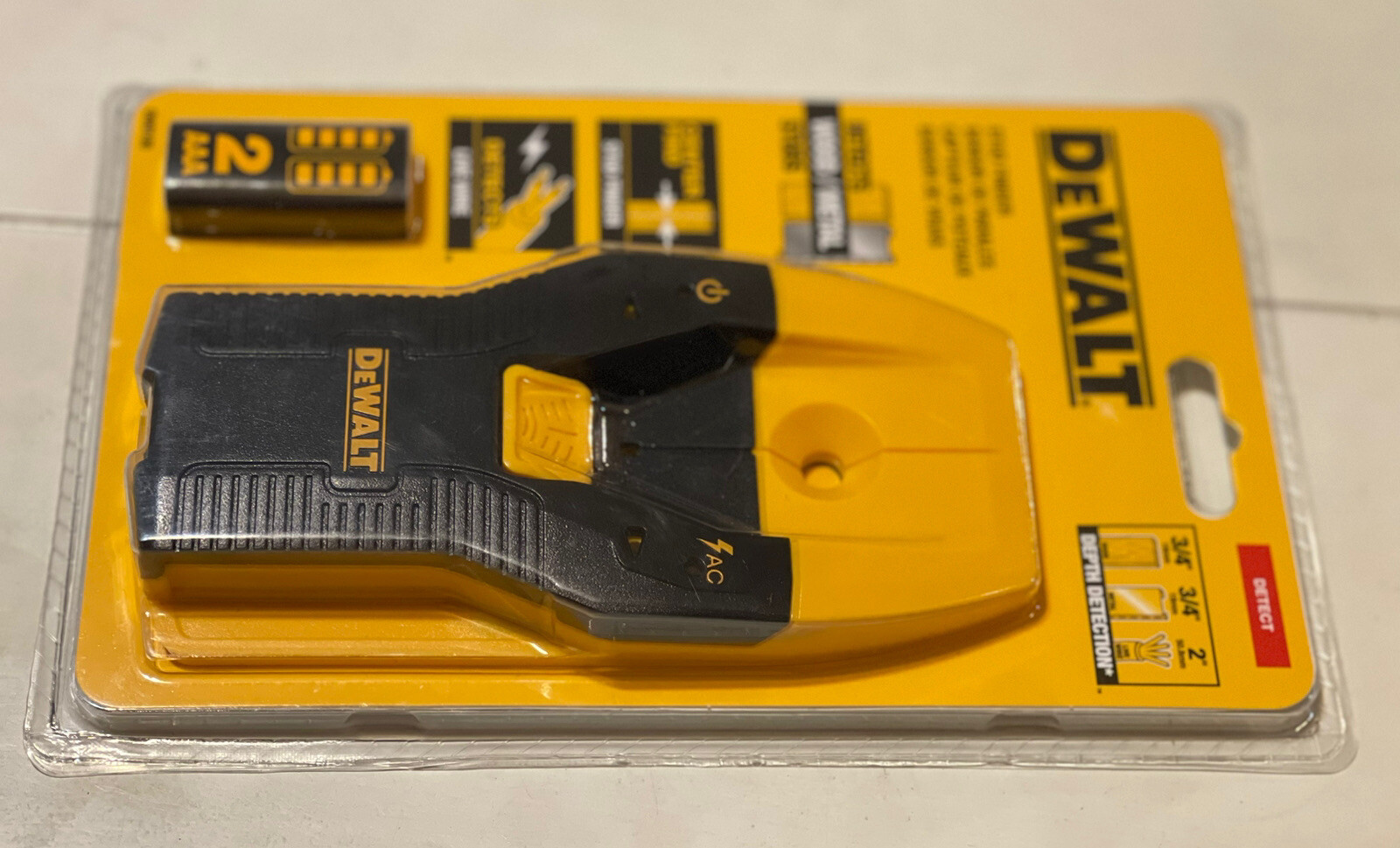 DEWALT 3/4 in. Stud Finder (DW0100)