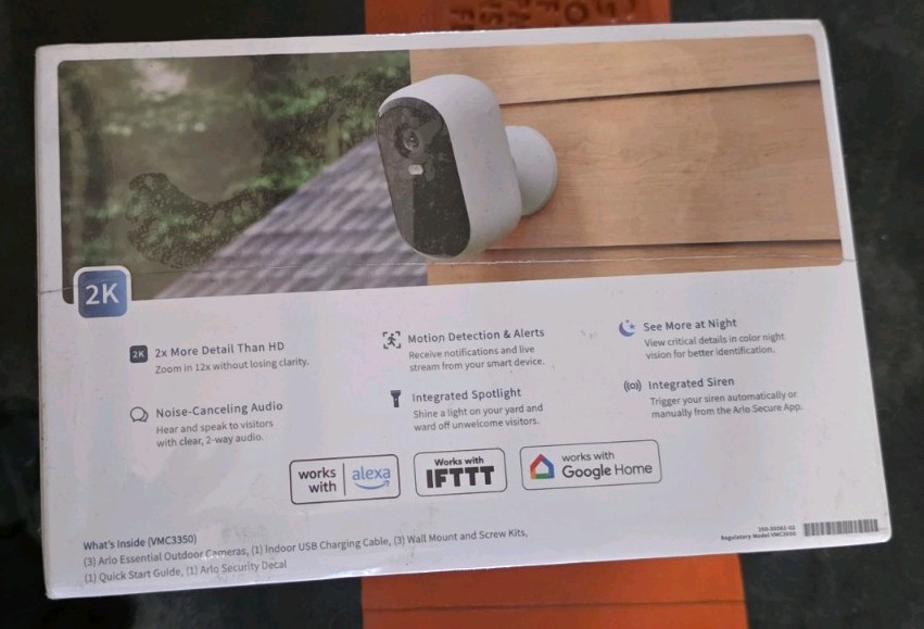 Arlo Essential Security Camera 2k Outdoor-indoor 2nd Gen 3 Pack White