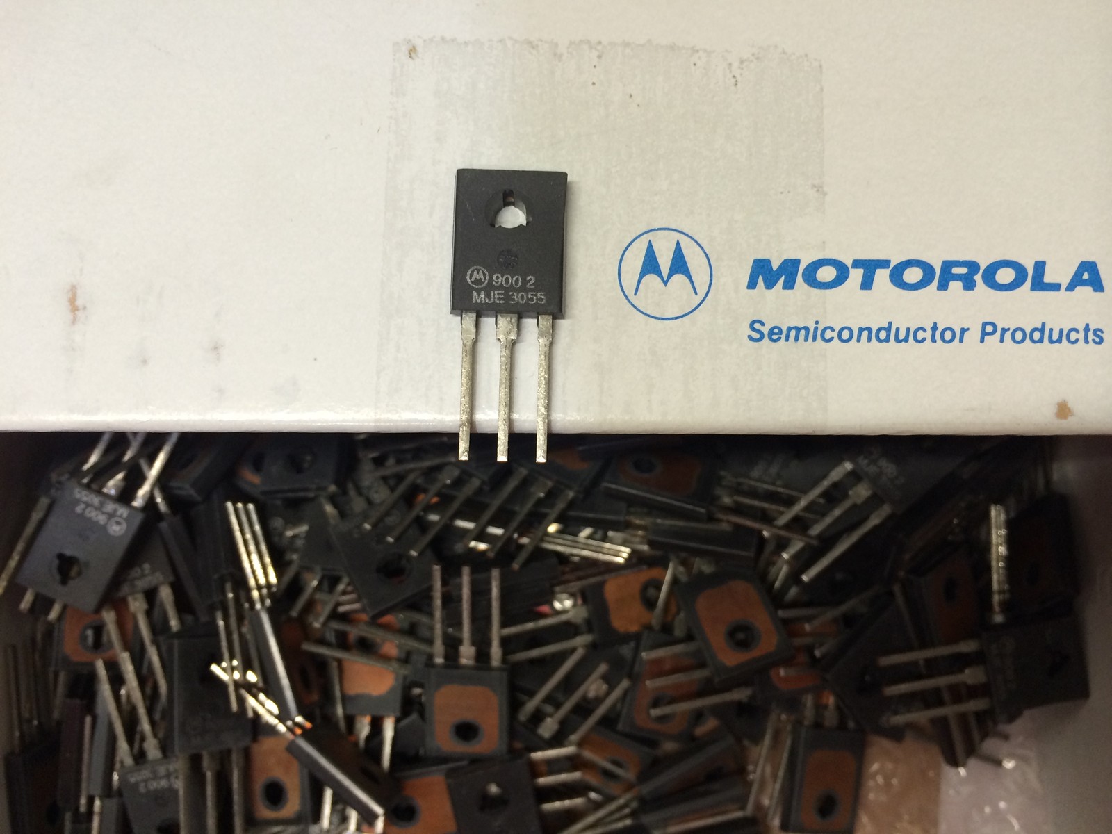 MJE3055  BY  MOTOROLA TO-127 Package  1Pc