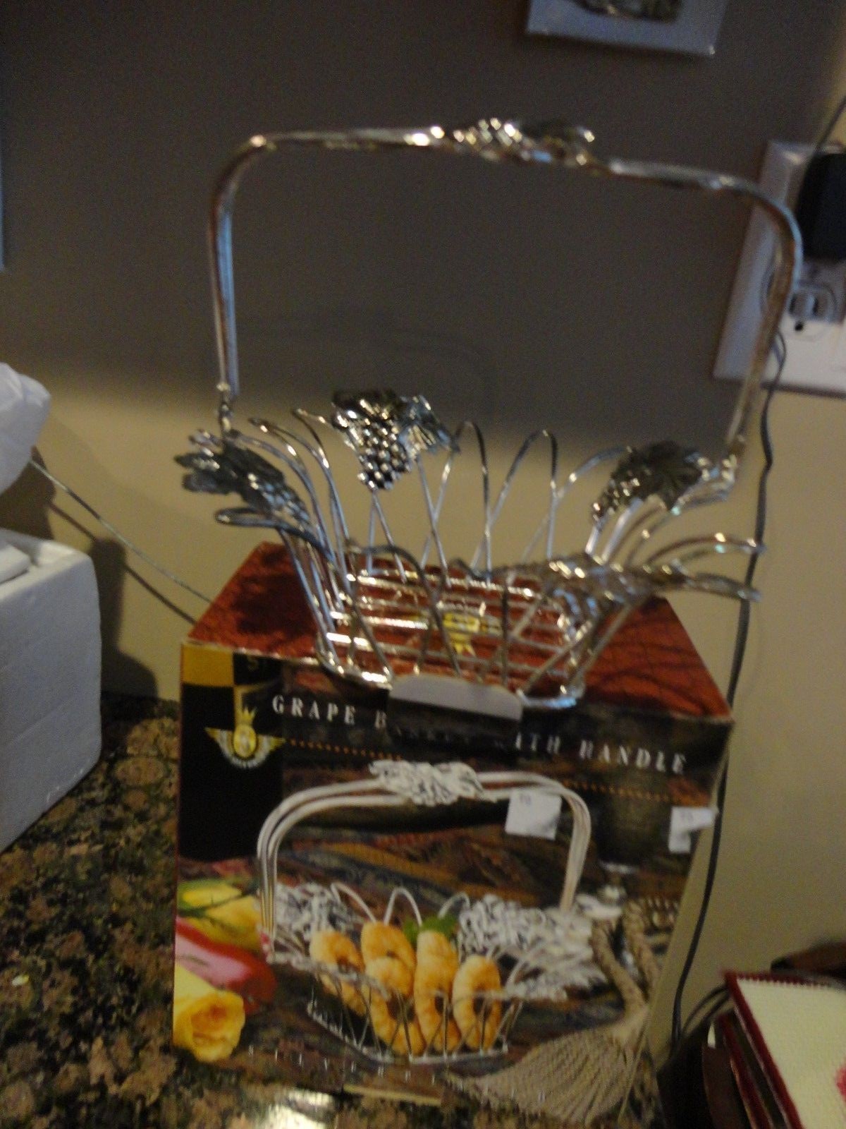 STUDIO SILVERSMITH SILVERPLATED GRAPE BASKET WITH HANDLE