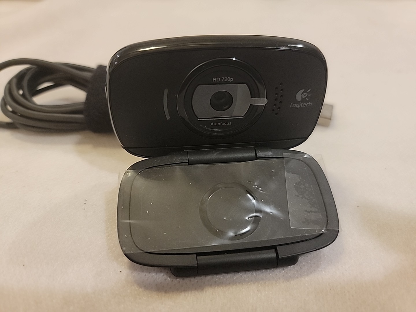 Logitech HD Webcam Portable HD 720p Video Calling Autofocus V-U0023