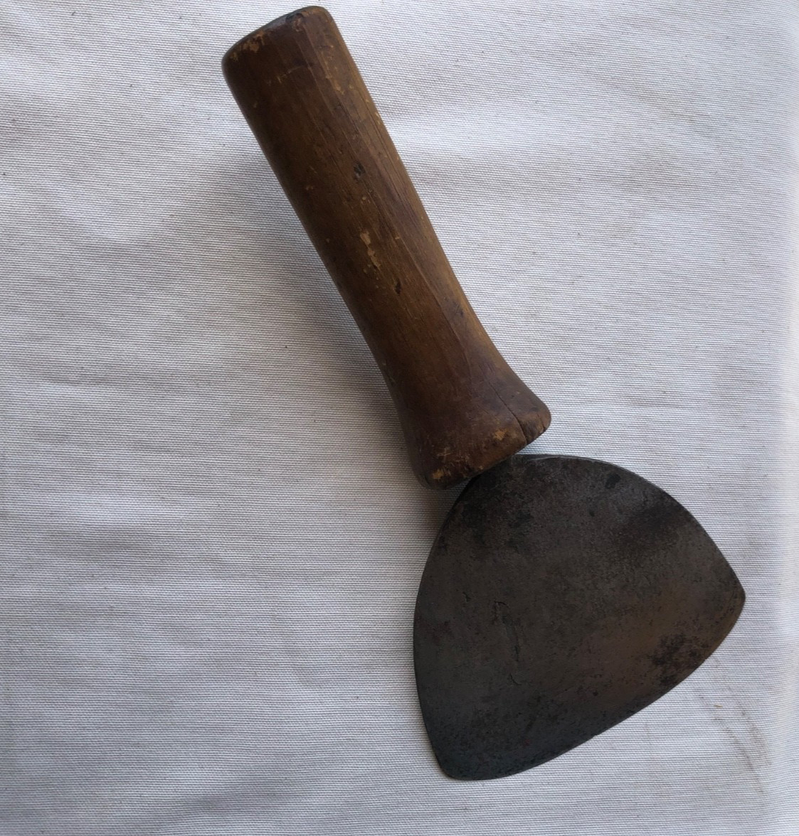 Antique MAINE Primitive Handmade Scraper  w/Robust  Wooden  Handle 10.5”