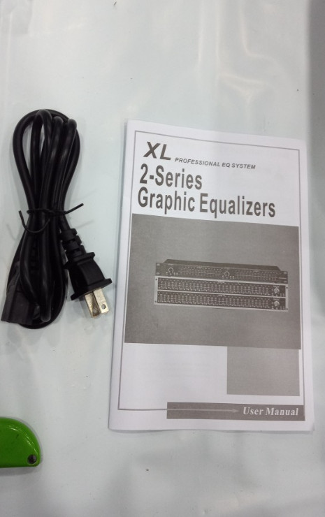 DBX 215s 15-Band Dual Channel Graphic Equalizer Switchable ±6 or ±15 dB