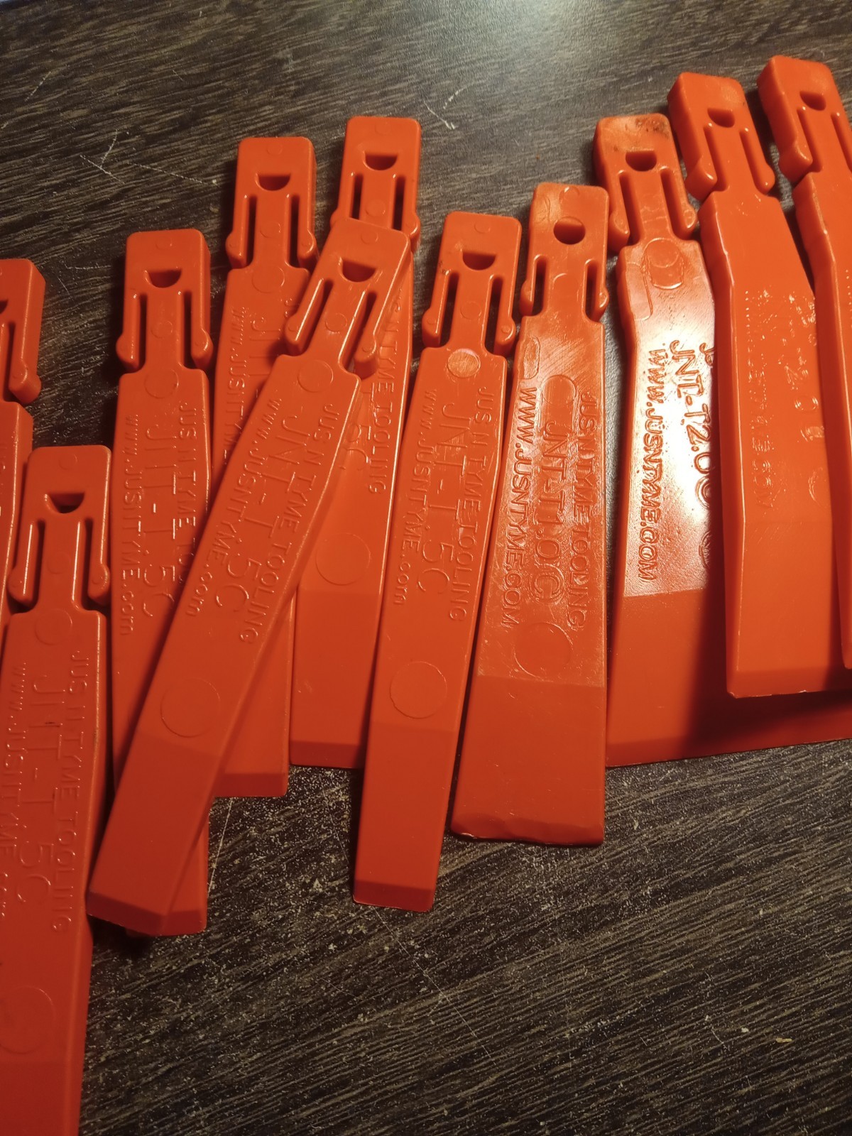 JNT-T2.0N 2-inch Red nylon scraper tips