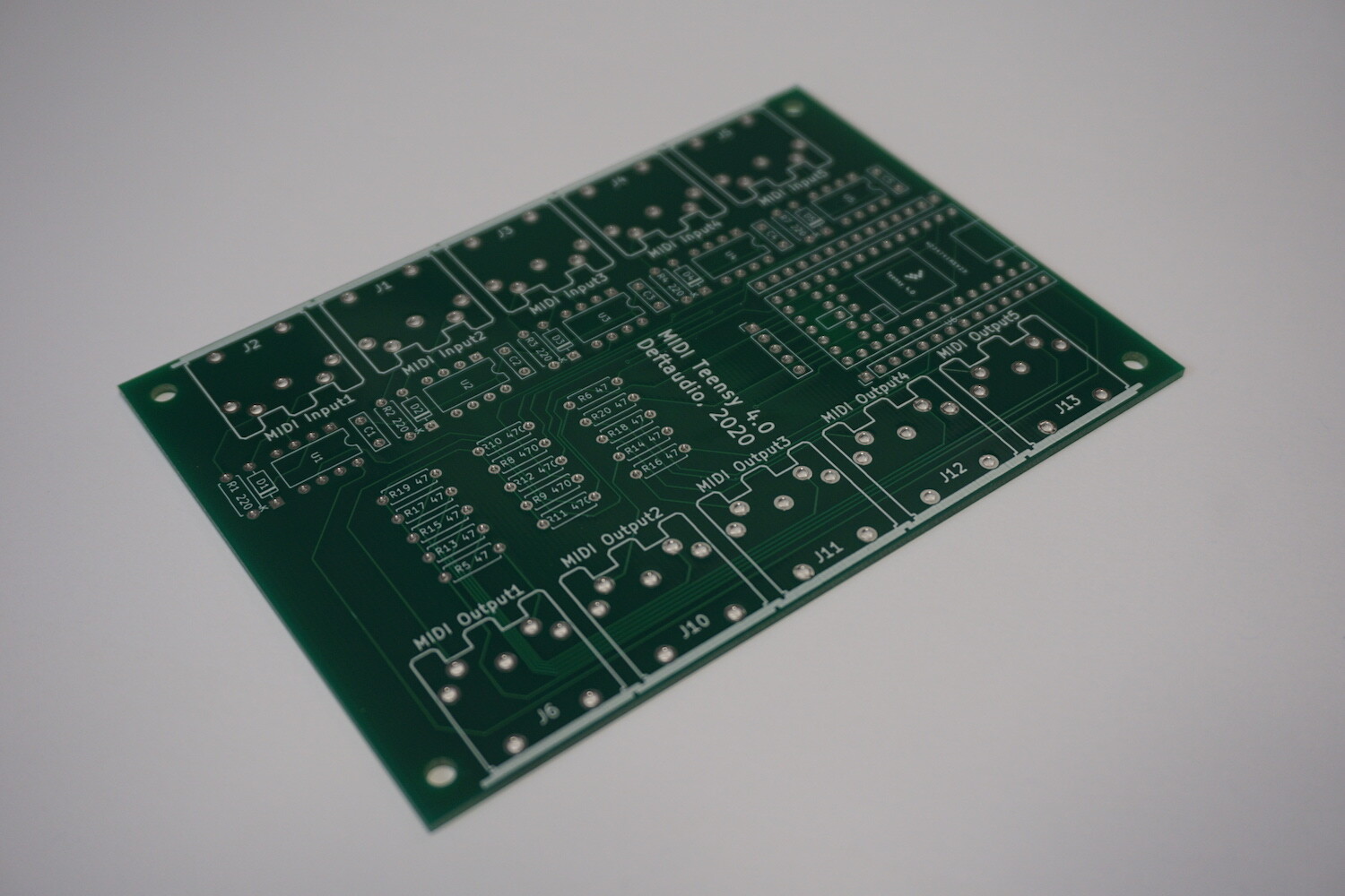 Teensy 4.0 MIDI Breakout board, 5in / 5out, interface USB midithru box PCB only