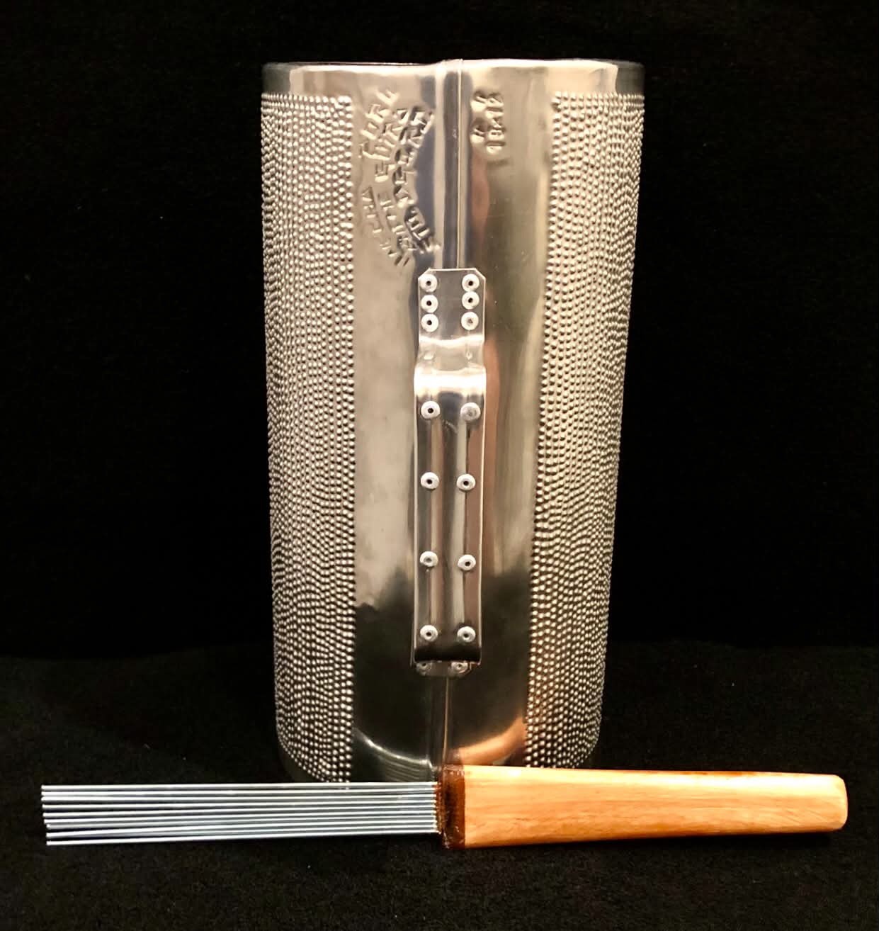 Buche Guira Profesional 19”X 12” Con Su Gancho Incluido