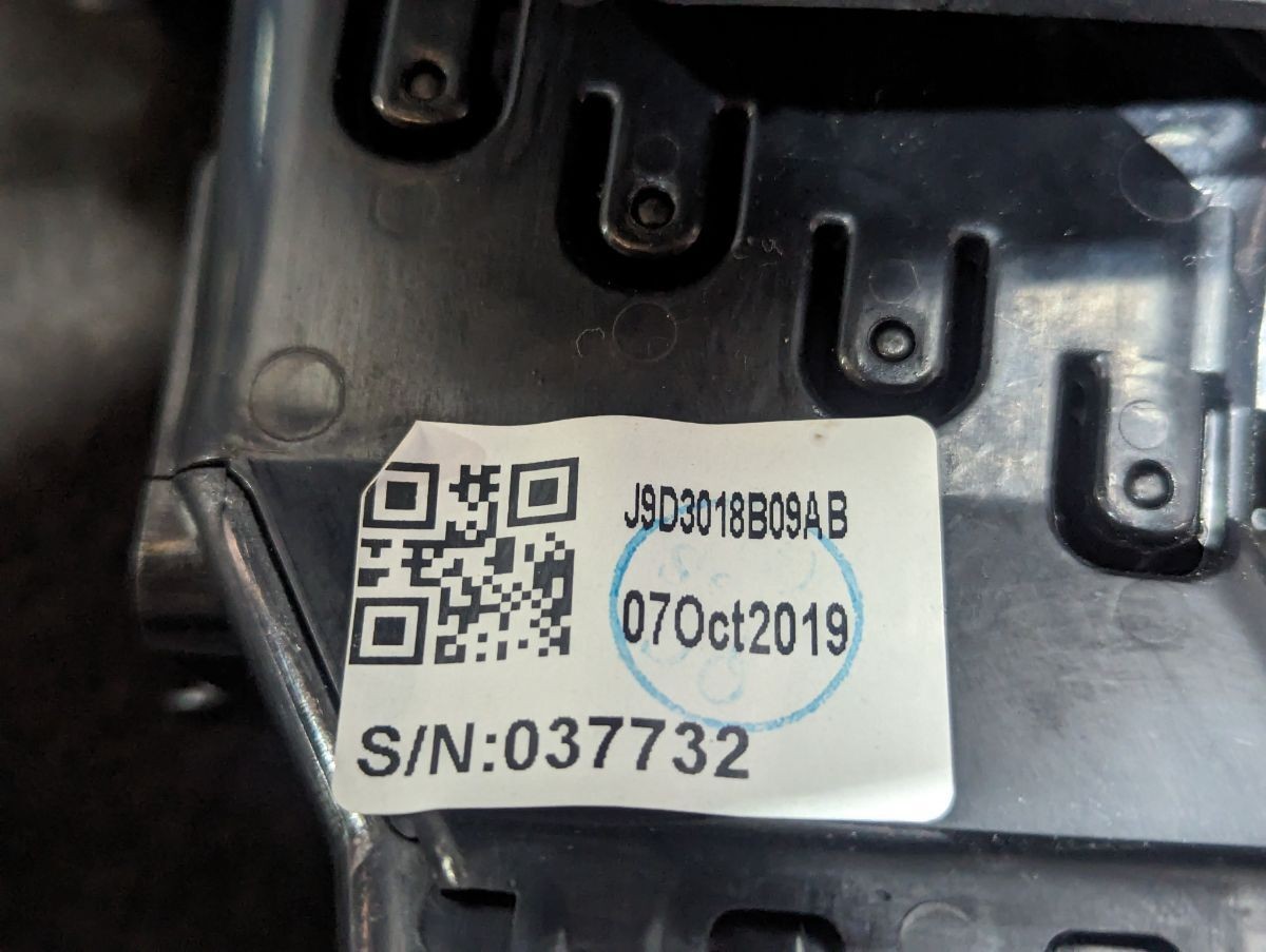 JAGUAR I-PACE X590 O/S DRIVER SIDE RIGHT DASH VENT J9D3018B09AB