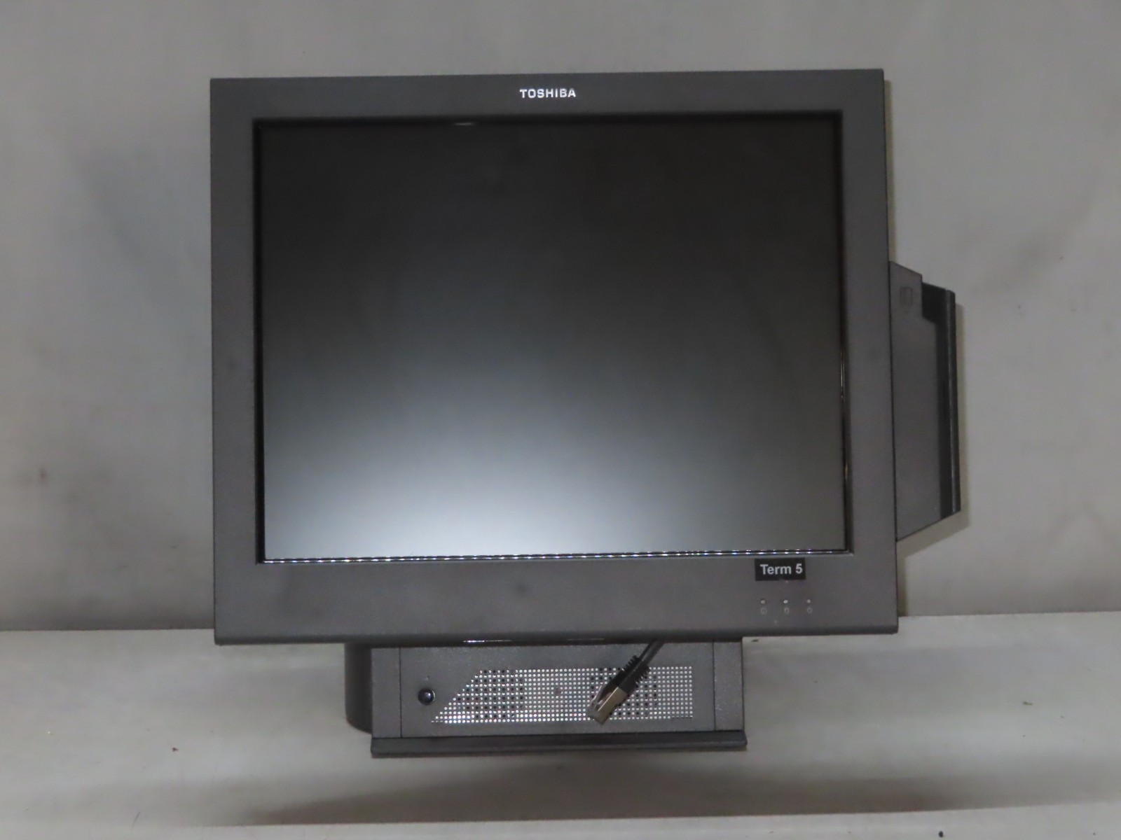 TOSHIBA 4852-570 DPS-300AB-80 w/ 460GB HD, WIN 8 LOADED