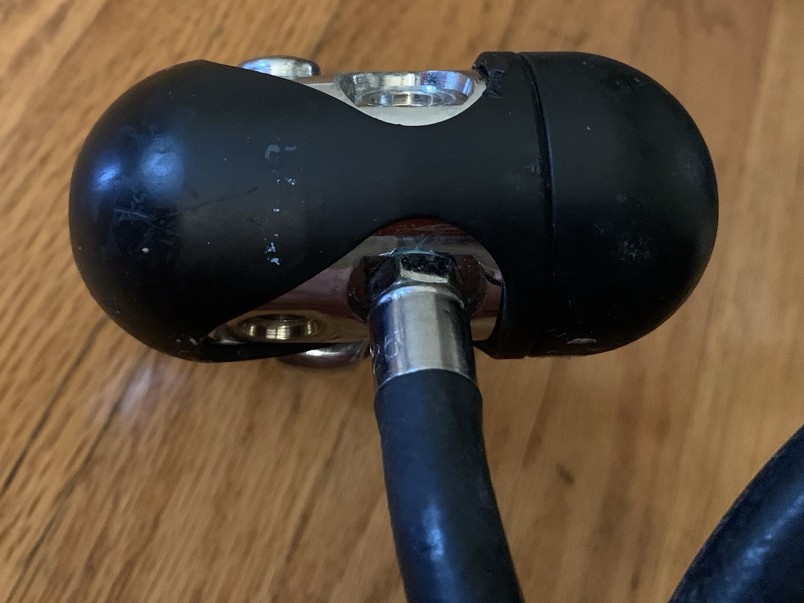 Mares 🇮🇹 V16 SCS Titan Scuba Dive First Stage Regulator