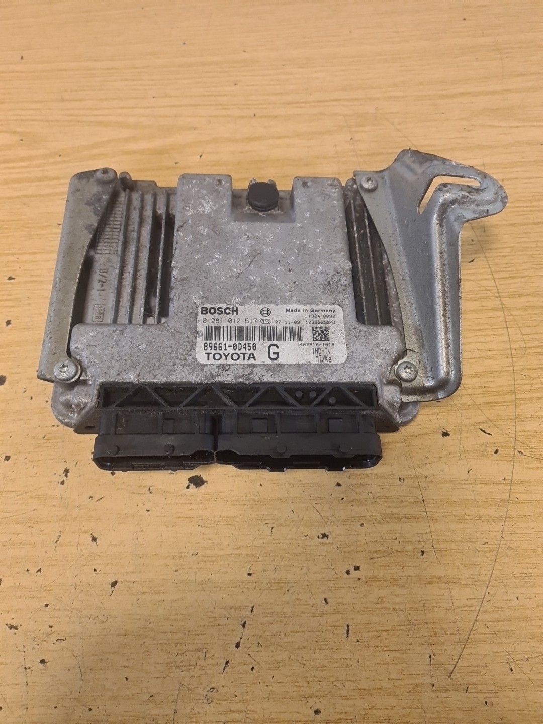 2008 TOYOTA YARIS MK2 1.4 HDI ENGINE CONTROL UNIT ECU 0281012517 896610D450