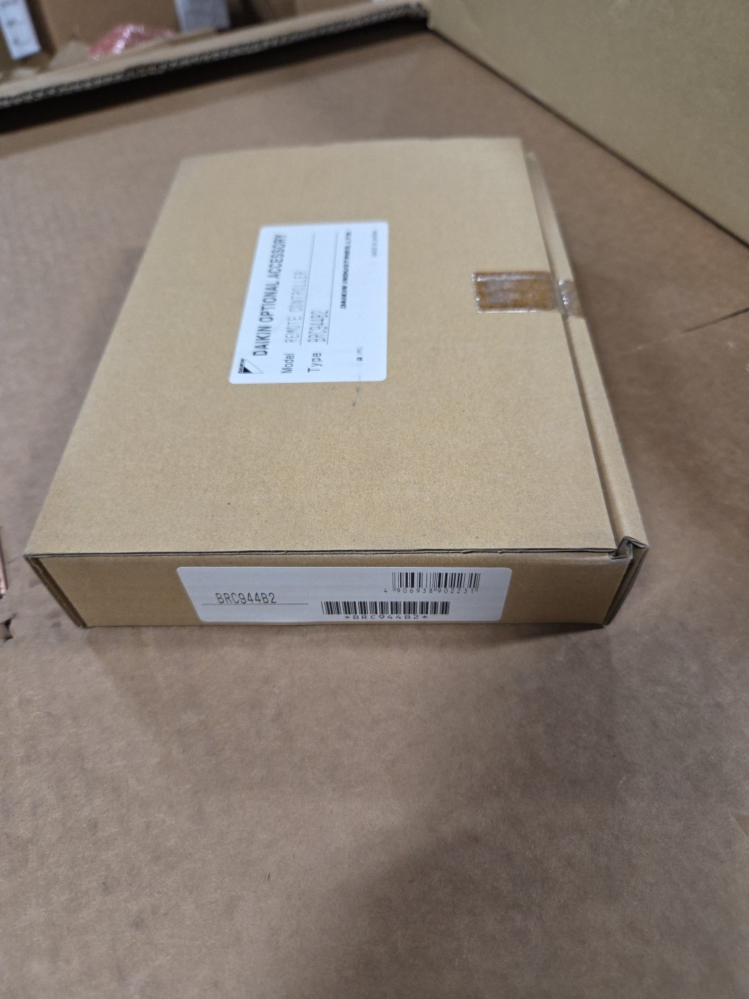 DAIKIN OPTIONAL SLENDER REMOTE CONTROLLER Accessory BRC944B2 NEW IN BOX