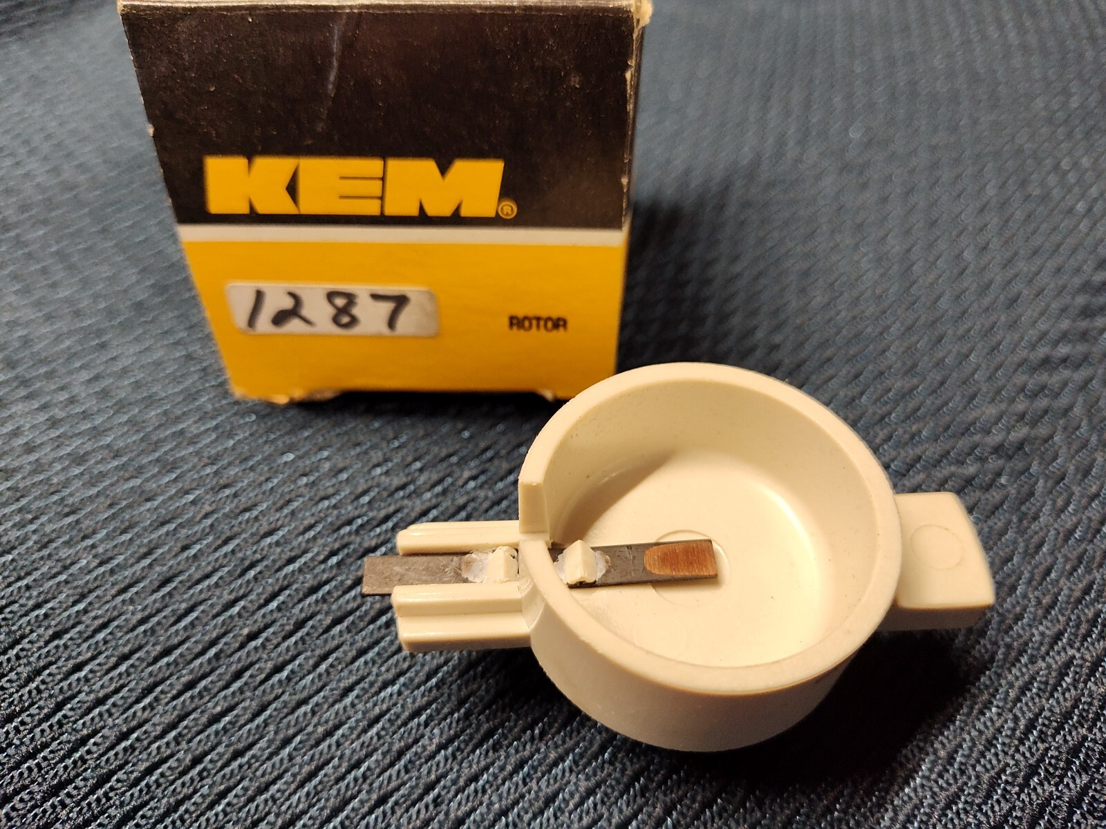 KEM Ignition Rotor # 1287 Fits Chevrolet GMC Cars Trucks 8 cyl appl 1987-96