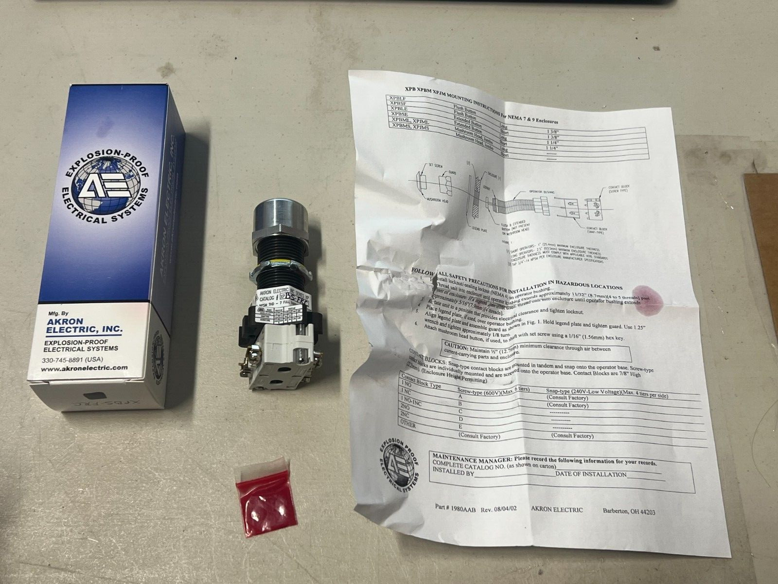 Akron Electric XPBS-FRC explosion proof push button switch New NIB