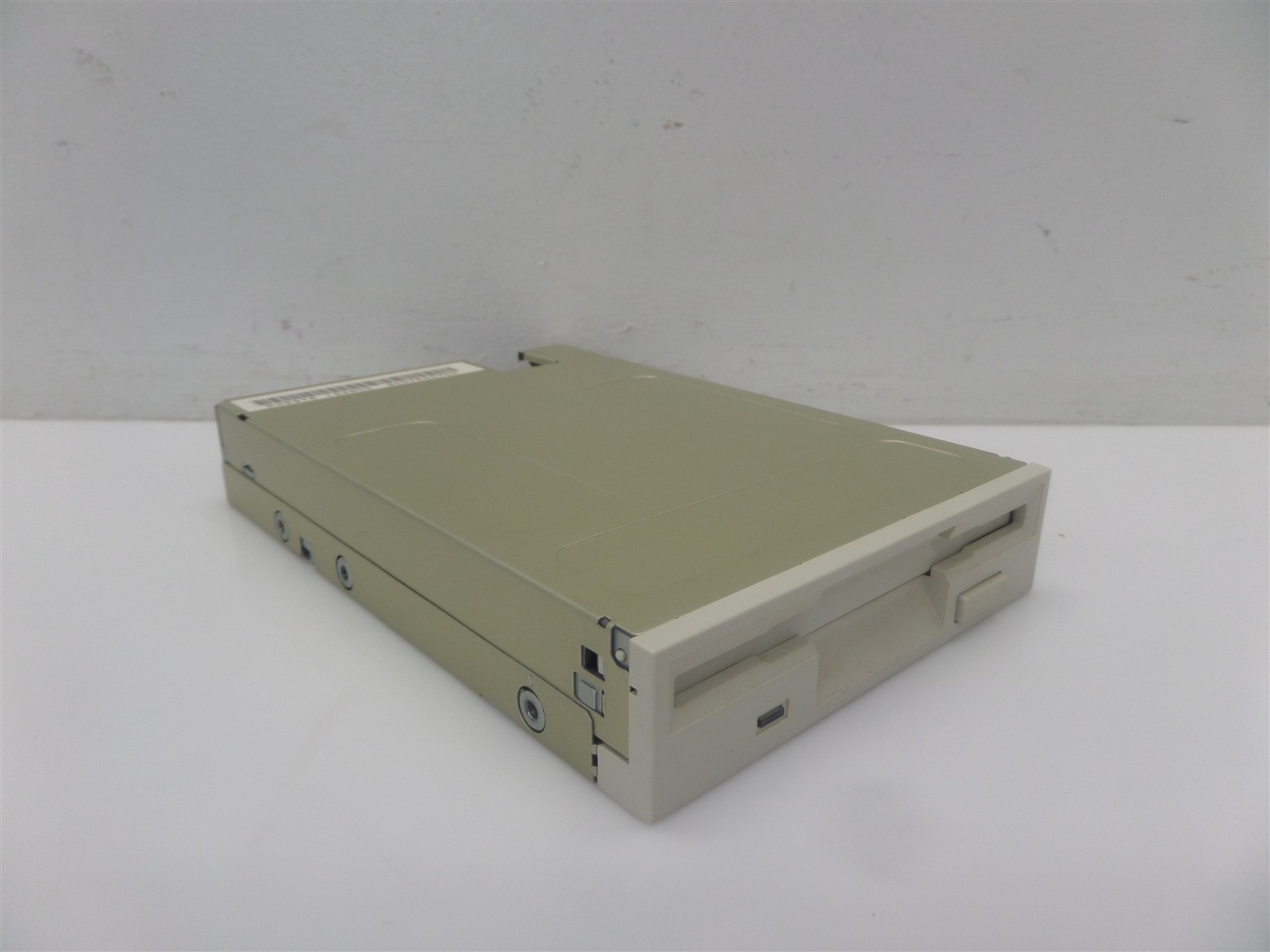 Newtronics Mitsumi D359T6 3.5" 1.44MB Floppy Drive