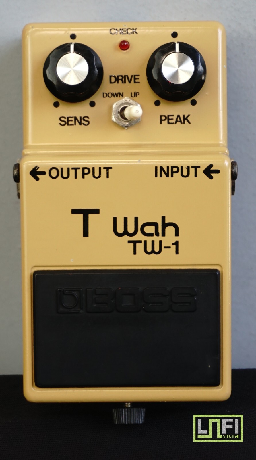Boss TW-1 T Wah 1980 Vintage Beige Guitar Effects Pedal - MIJ Early Model!