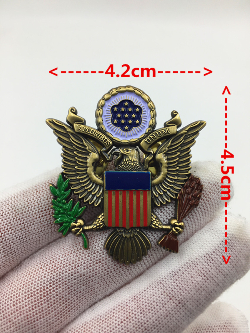 Seal of the President of the United States Presidential Eagle Badge Pin Golden
