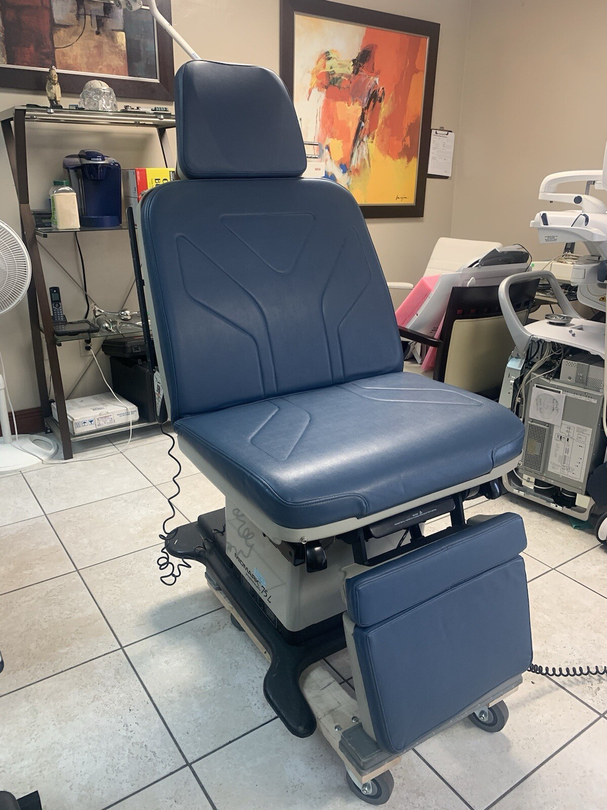 Midmark  75L P Programable Procedure Exam Chair New Upholstery In AnyColor