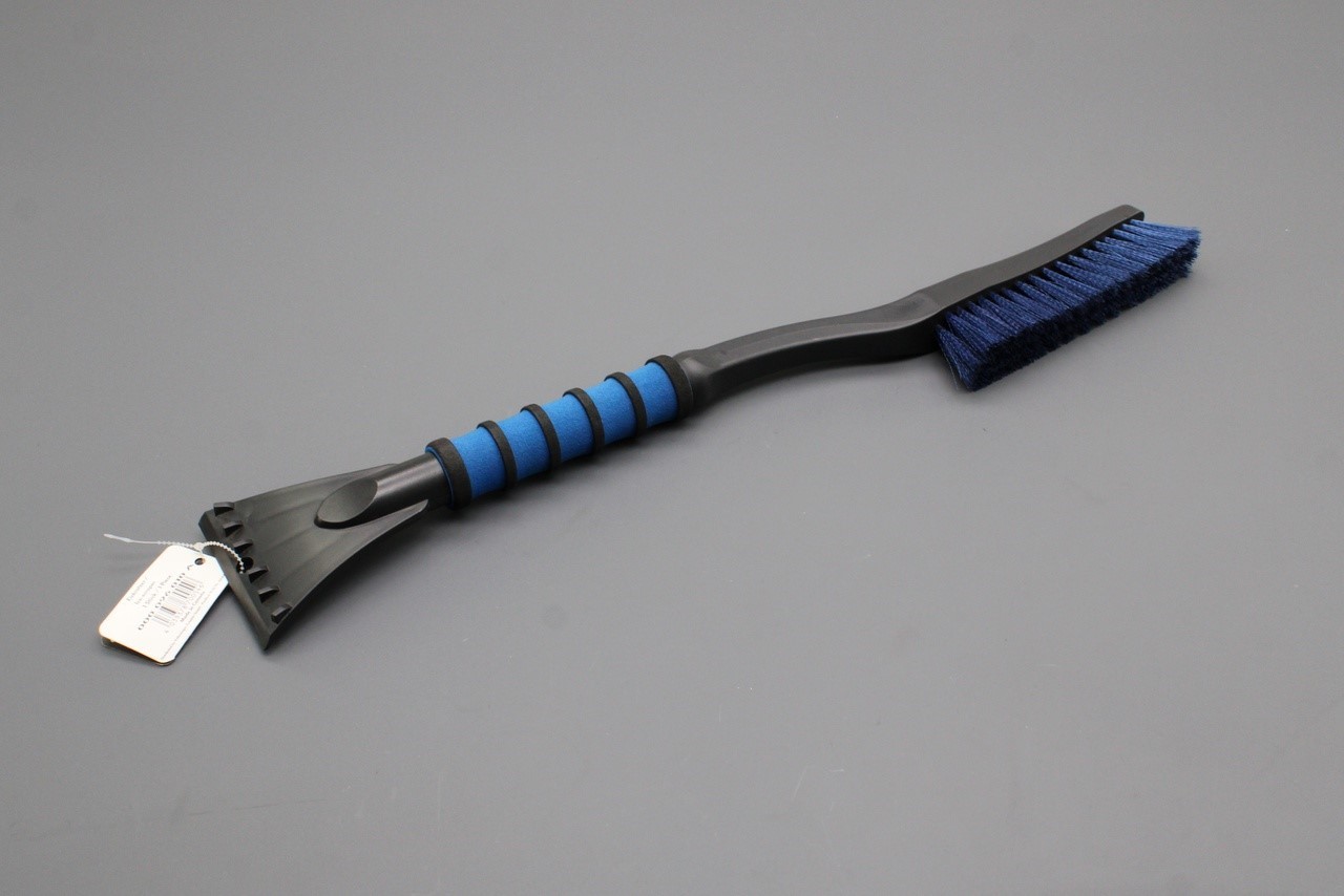 Genuine Volkswagen accessory ice scraper with snow brush (40cm) 000096010A