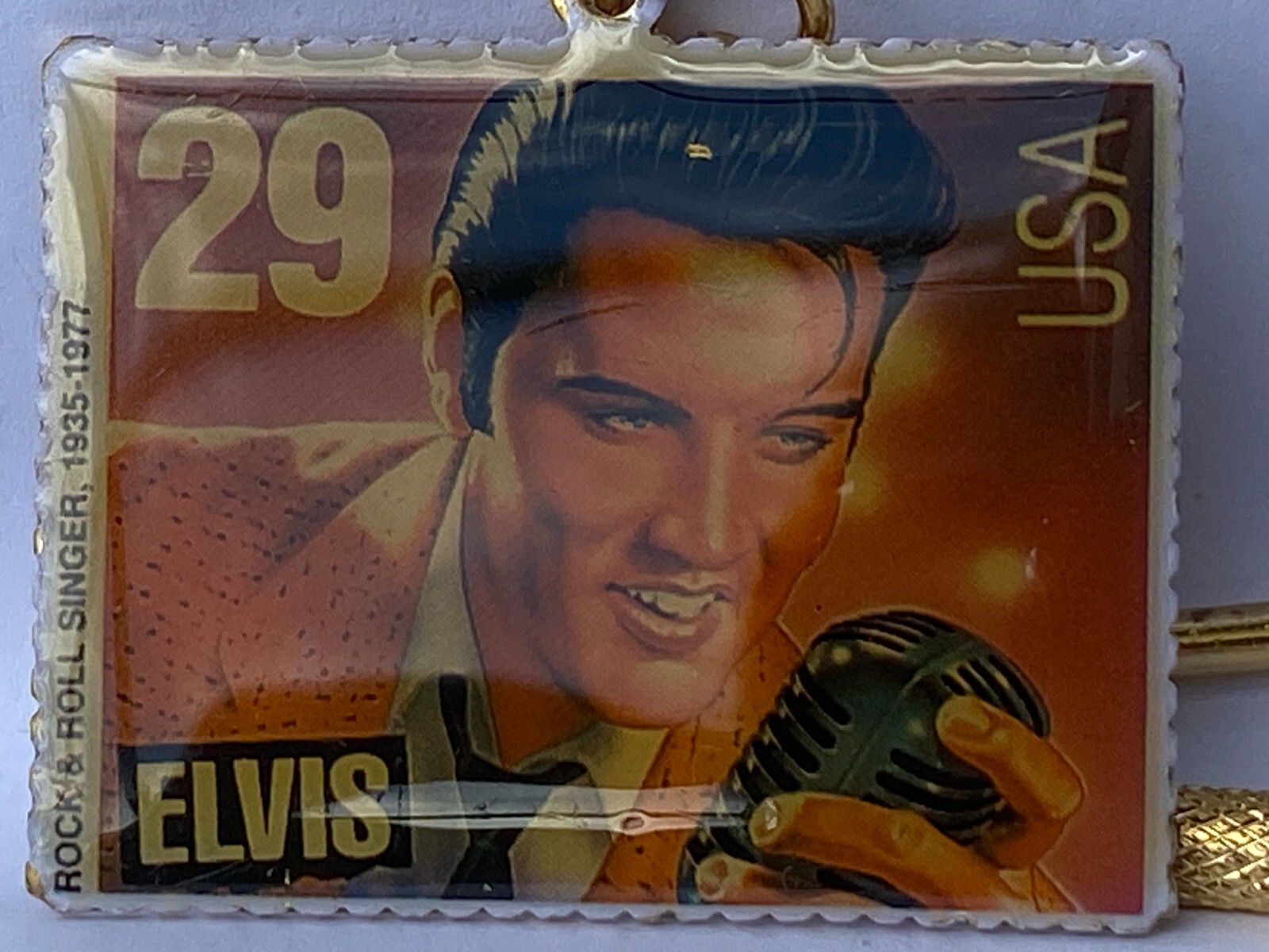 Legends of American Music: Elvis Presley stamp Keychain #2721 – 1993 29c NEW