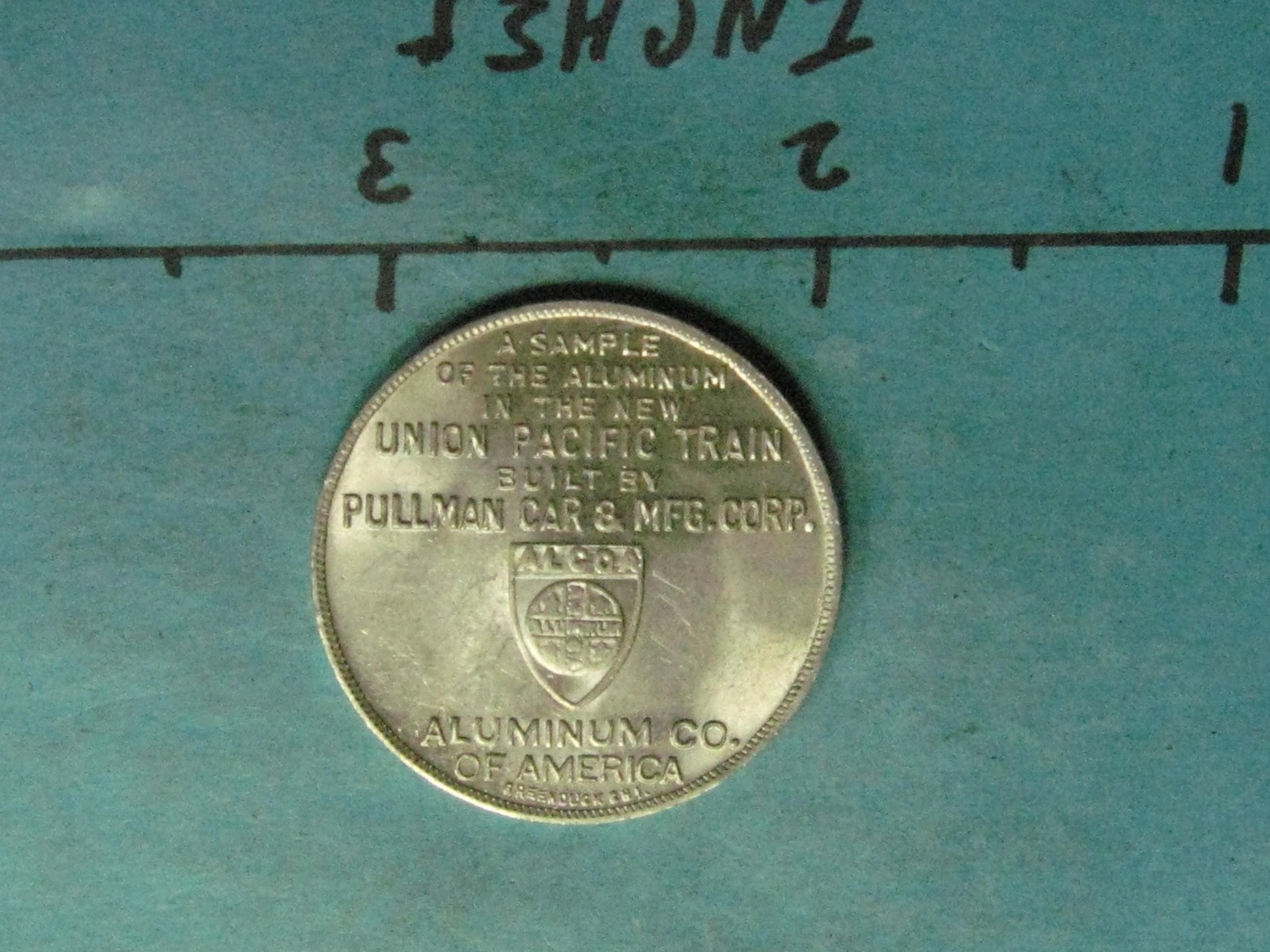 UNION PACIFIC TRAIN LOCOMOTIVE PULLMAN CAR ALUMINUM COIN SAMPLE MEDALLION