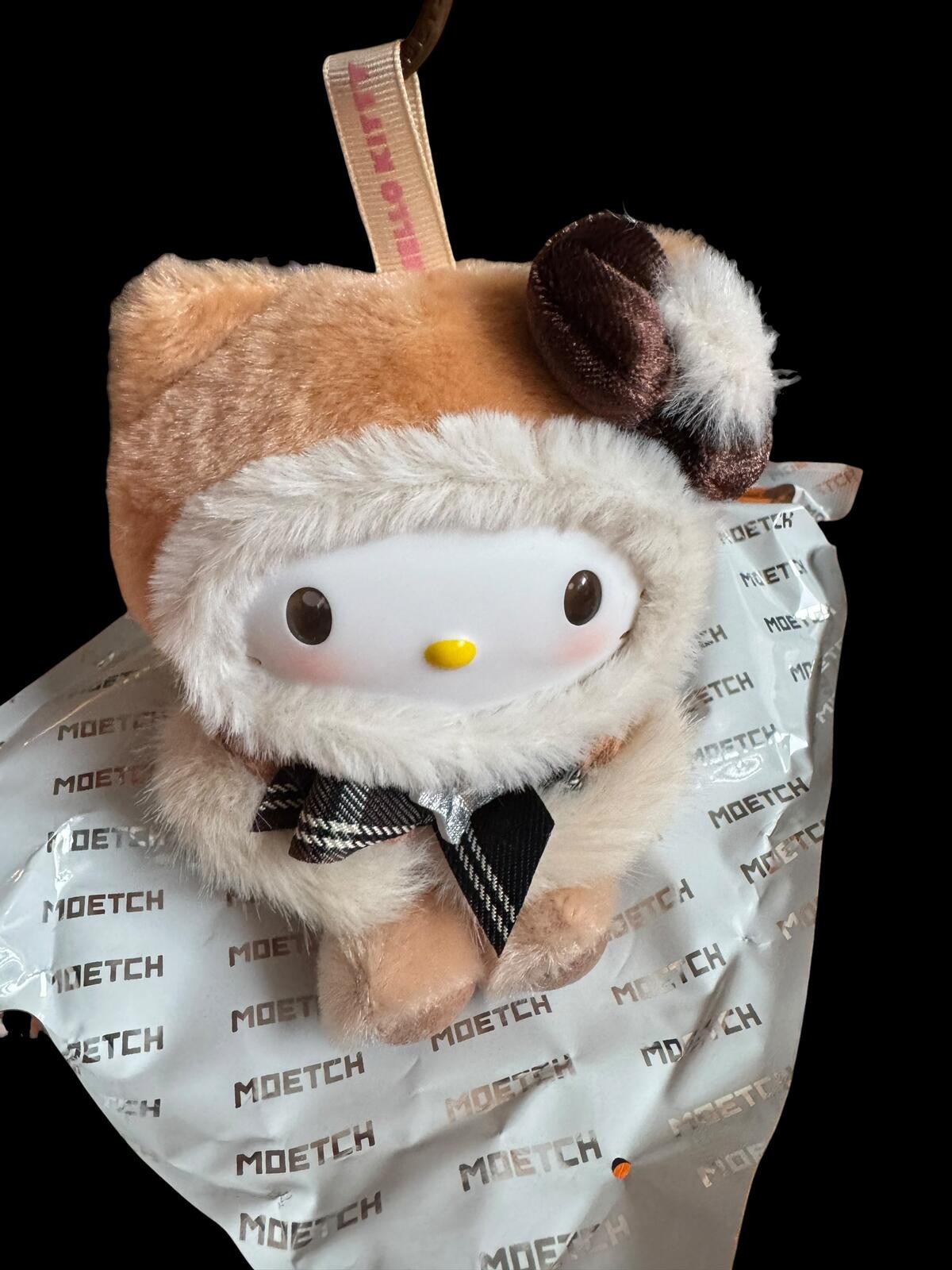 Sanrio Hello Kitty Plush Keychain – MOETCH Soft Plush Tone Series