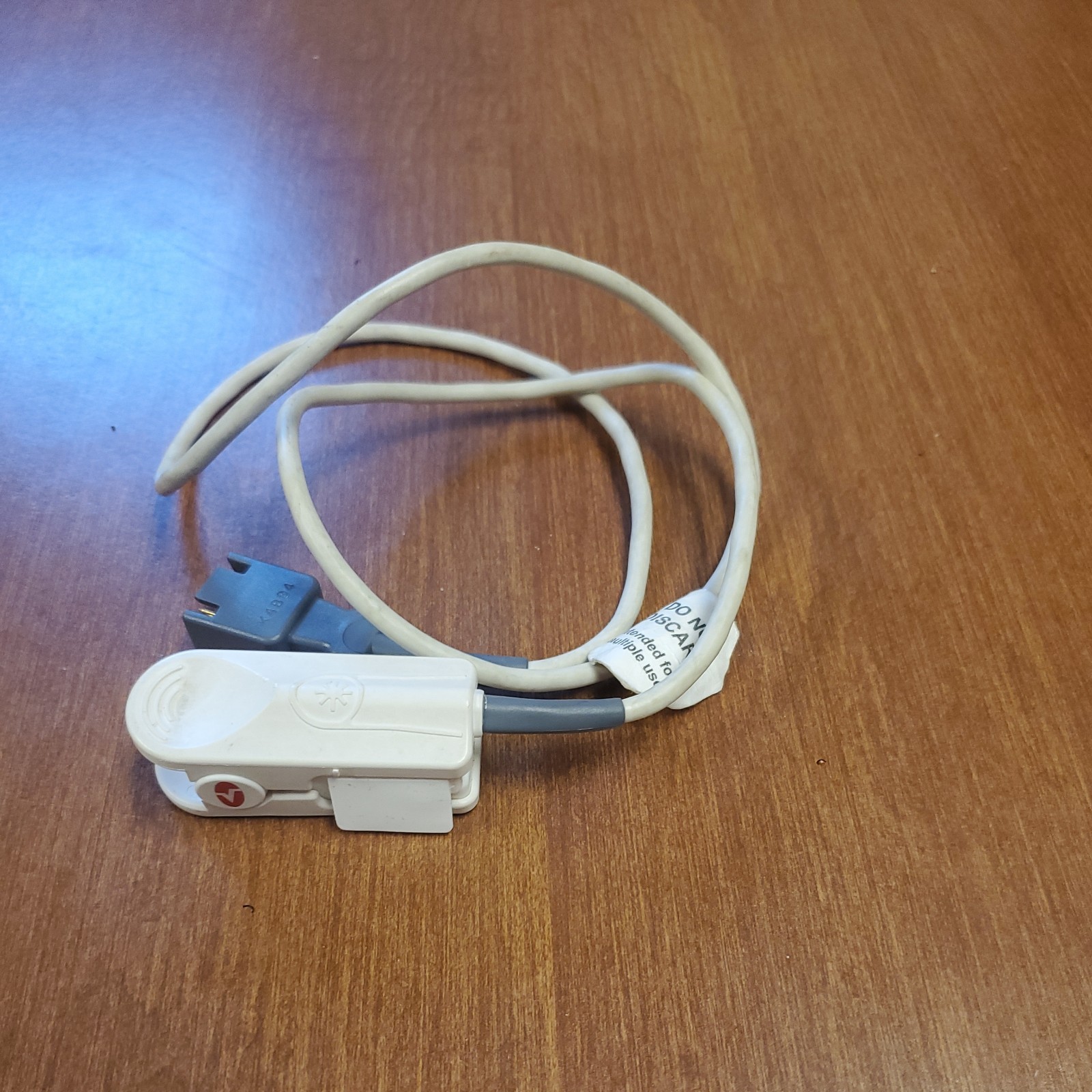 Masimo SET 1863 LNCS DCI Adult SpO2 reusable finger sensor. OEM. 9 Pin, Used