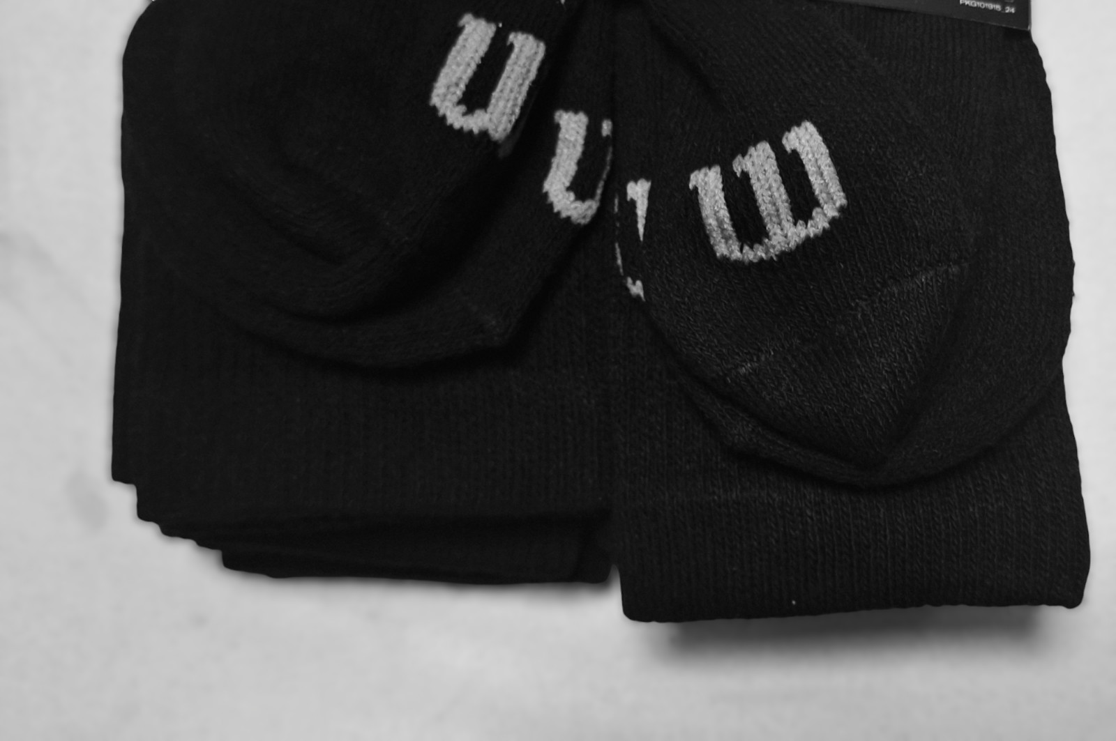 Wilson Men Active Sport Crew Socks 4 PACK (8 PAIRS) BLACK- SIZE 6-12