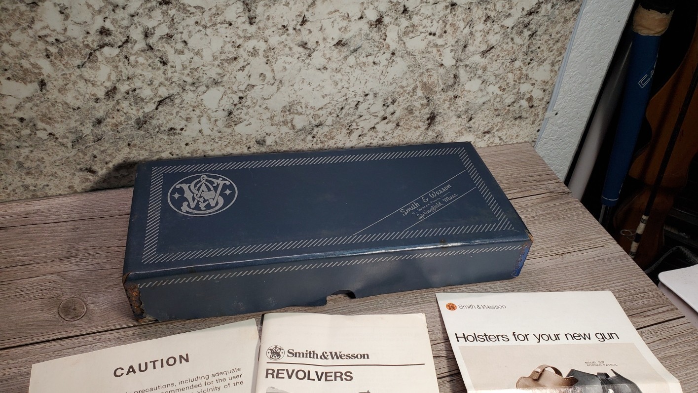 Smith & Wesson Model 66 Combat 357 Magnum, SS 4" Box & Paperwork Metal Corners