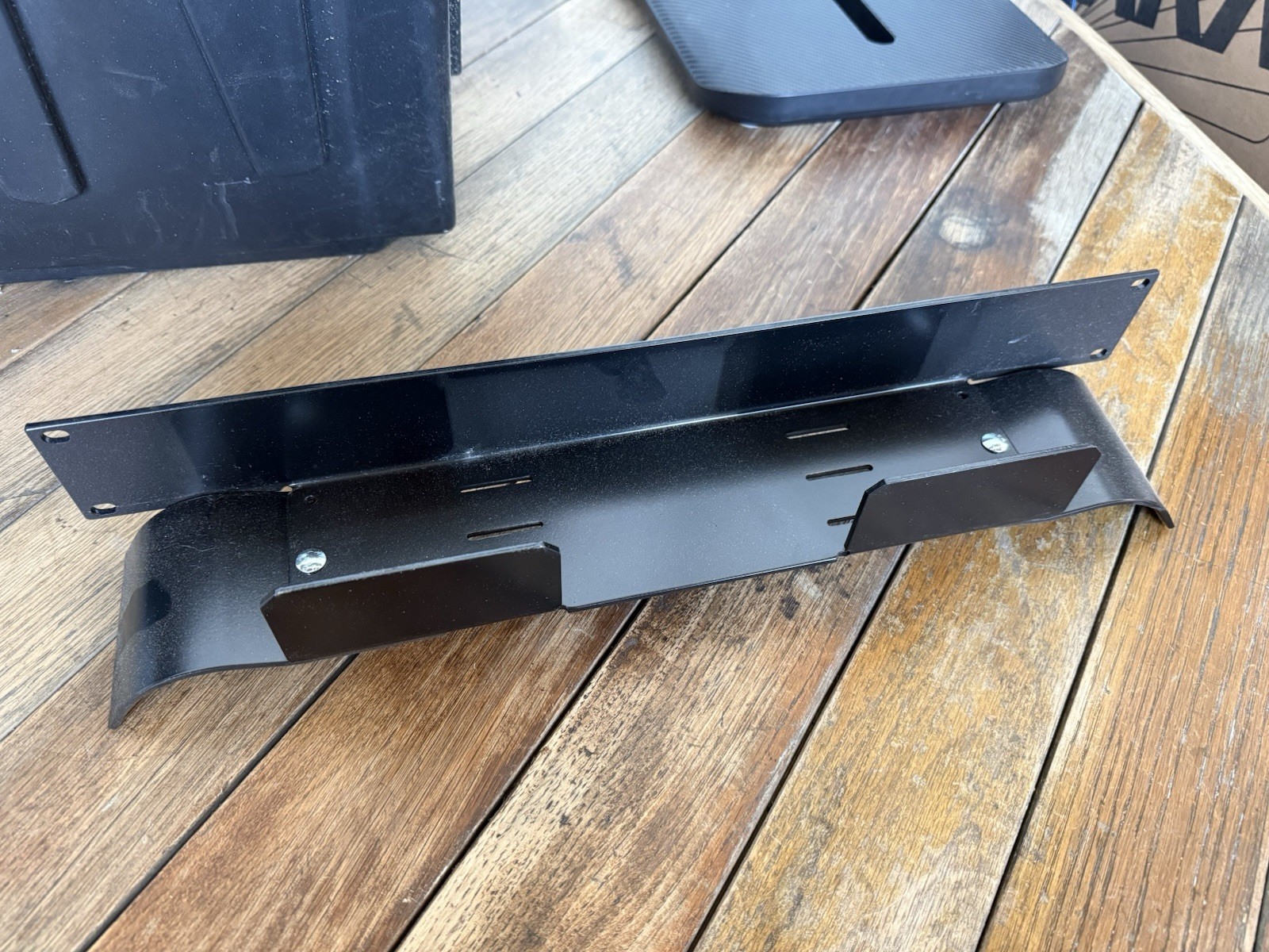 Chatsworth Adjustable Rail Rack Top Mount Cable Waterfall Tray