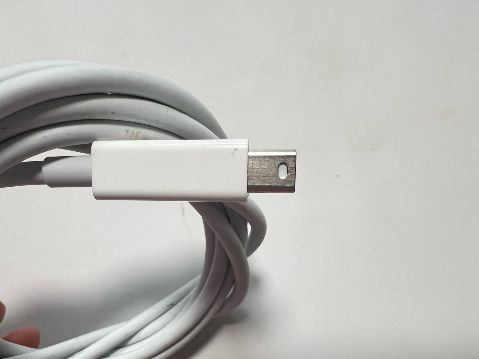 Genuine Apple 2m /6FT Thunderbolt 2 Cable Mini DP Model A1410