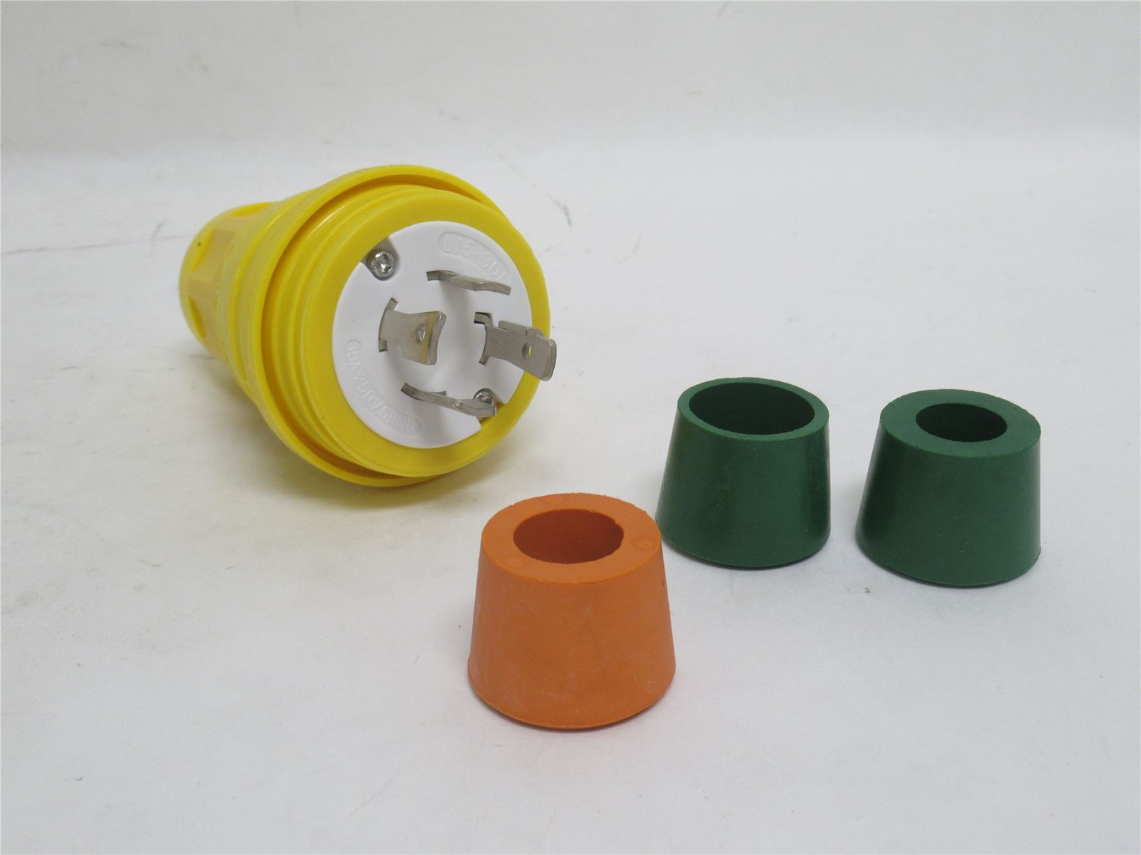 234622 New-No Box; Industry-Std 792TD8 Watertight Locking Plug; 30A; 125/250VAC