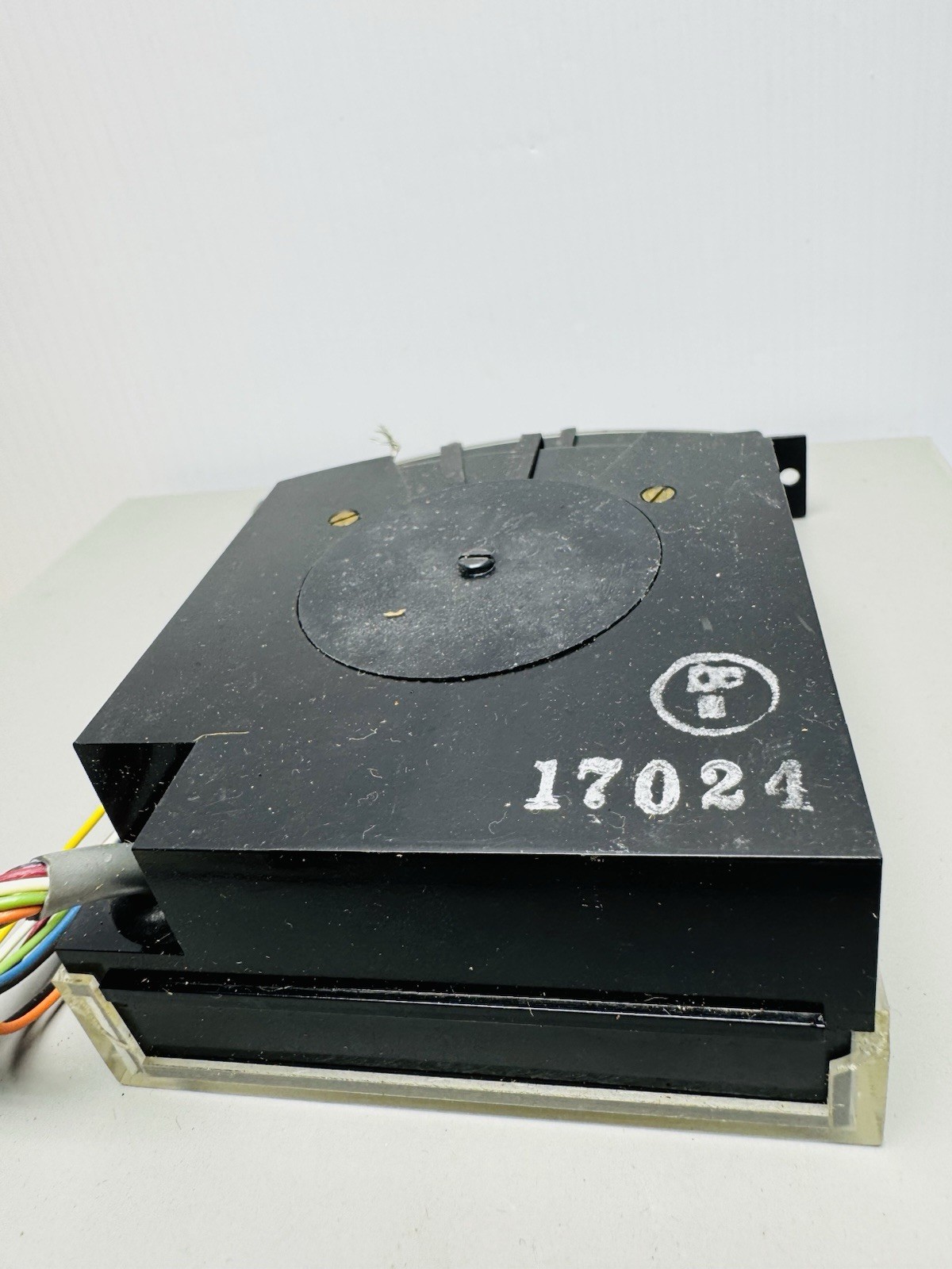 HERBACH & RADEMAN, INC. Vertical Meter Panel DC Voltage -5 To 30 With Stoppers