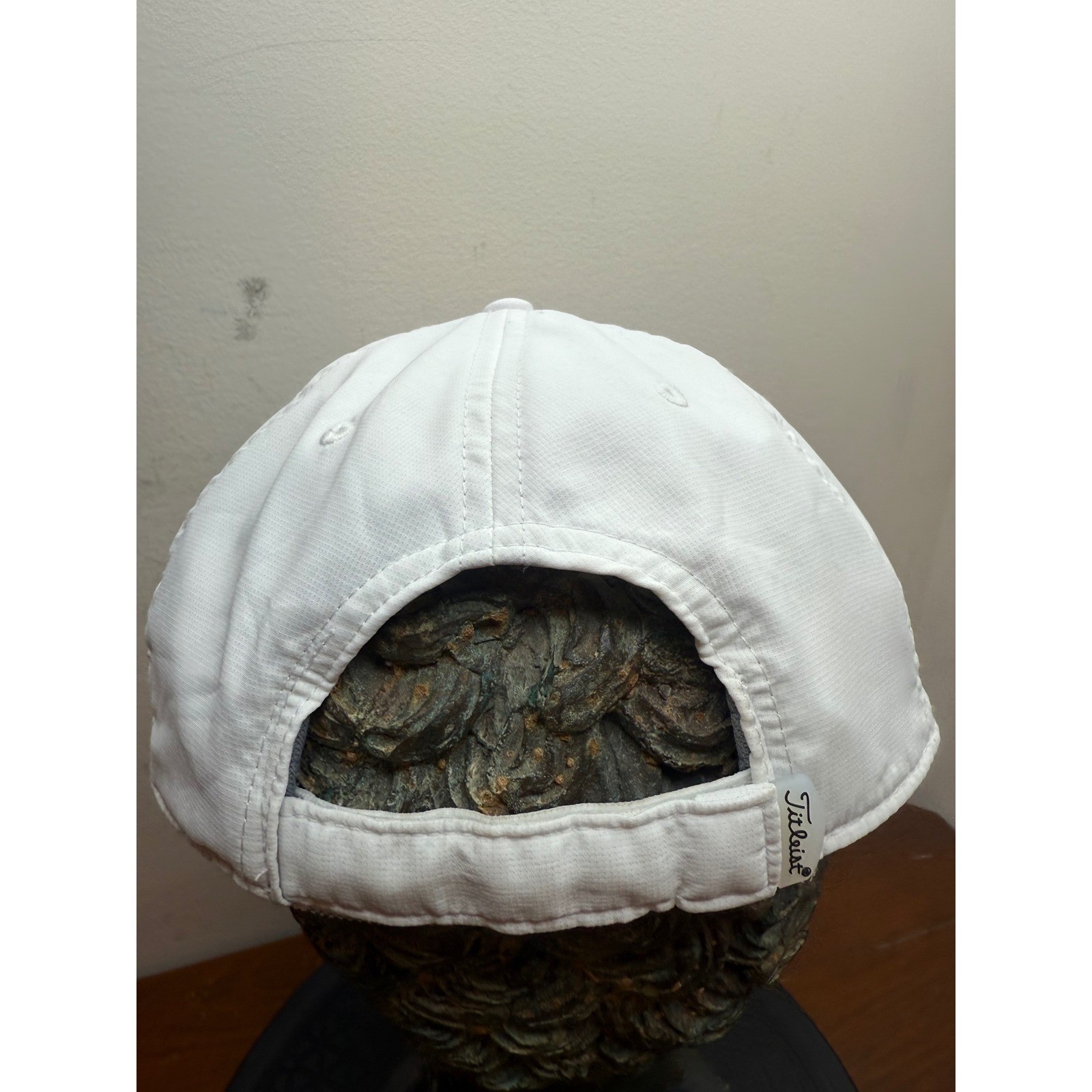Titleist Golf Hat White Adjustable Preowned Sport Cap Sun Protection See Pics
