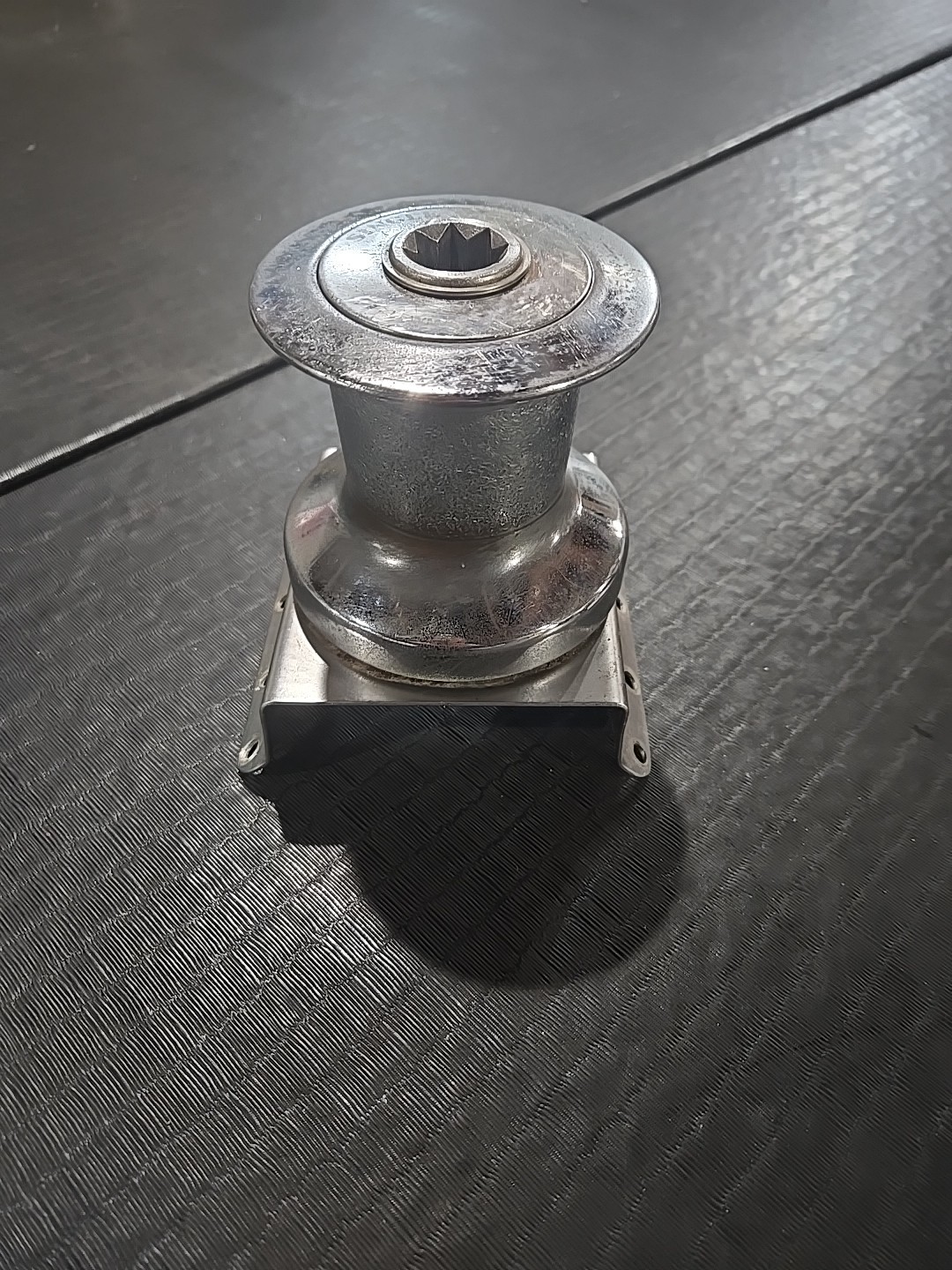 Lewmar Size 8 Chrome on Bronze Winch Single Speed With Mount