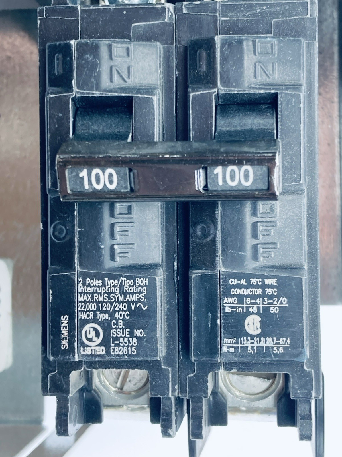 SIEMENS 5-JAW Service Meter Socket Module - w/ Breakers *Missing Lug Set Screws*